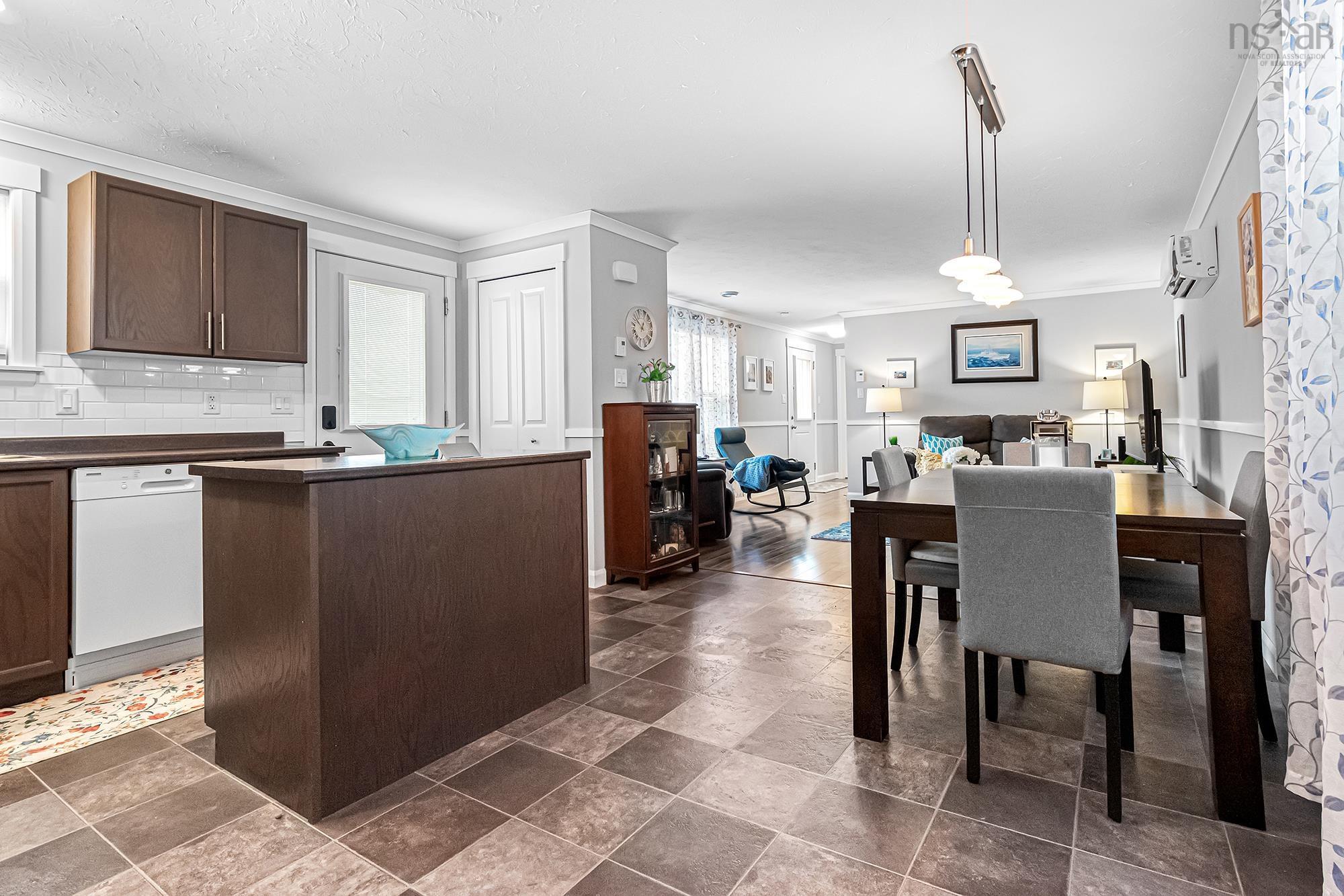 View image 10
