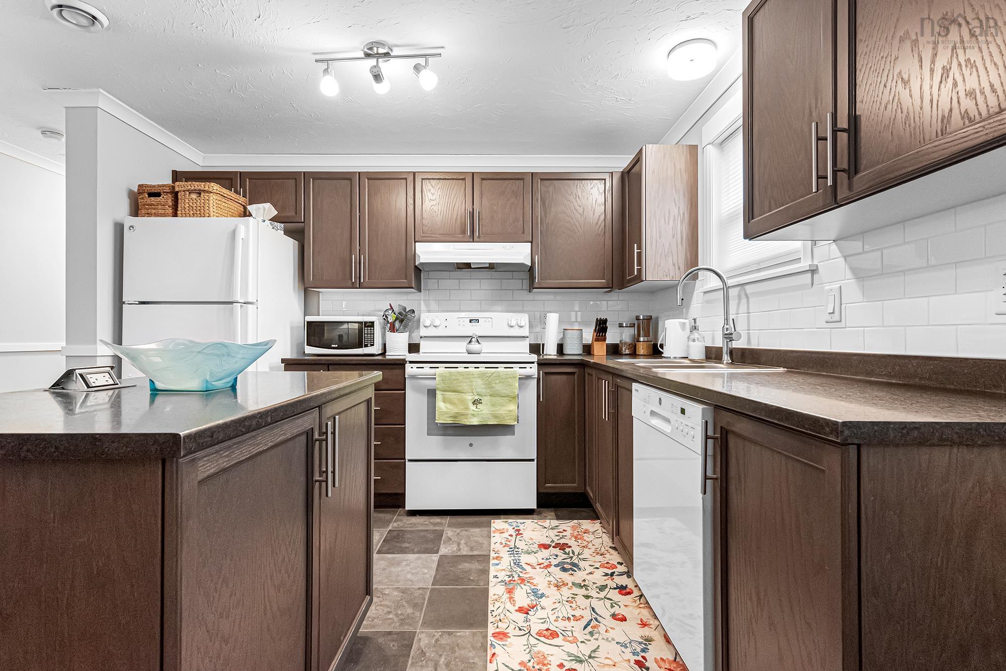 View image 12