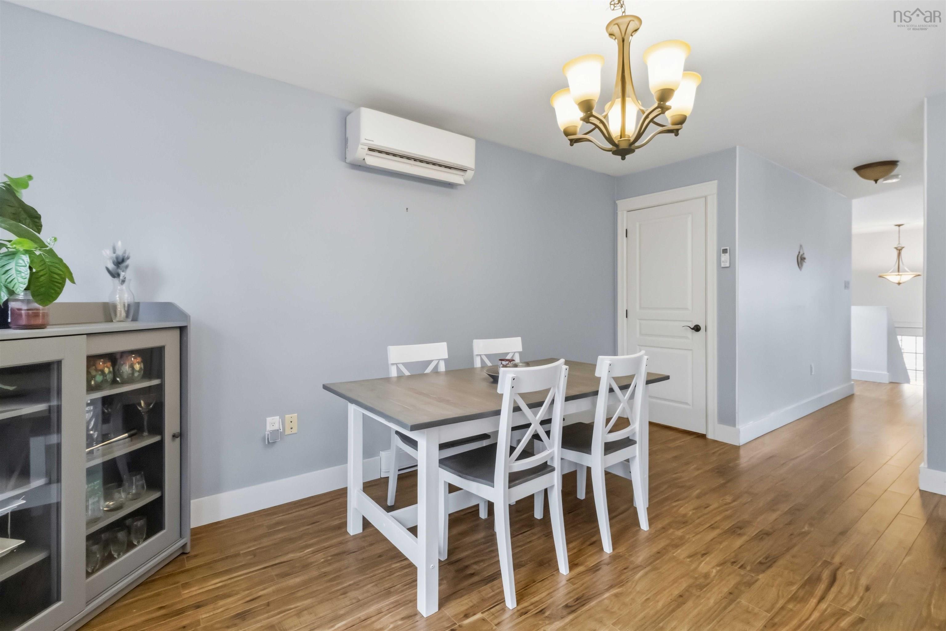 View image 12