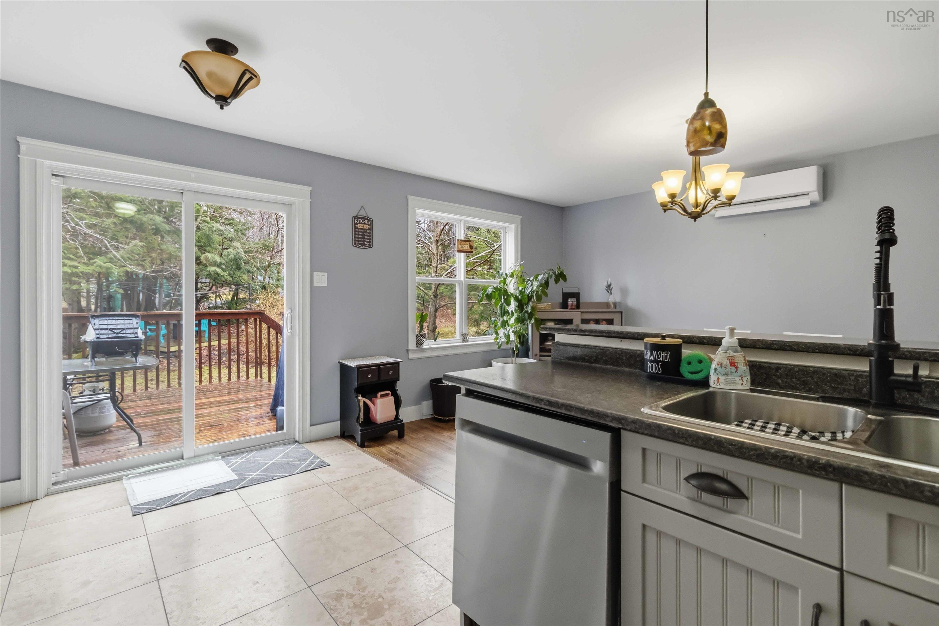 View image 18