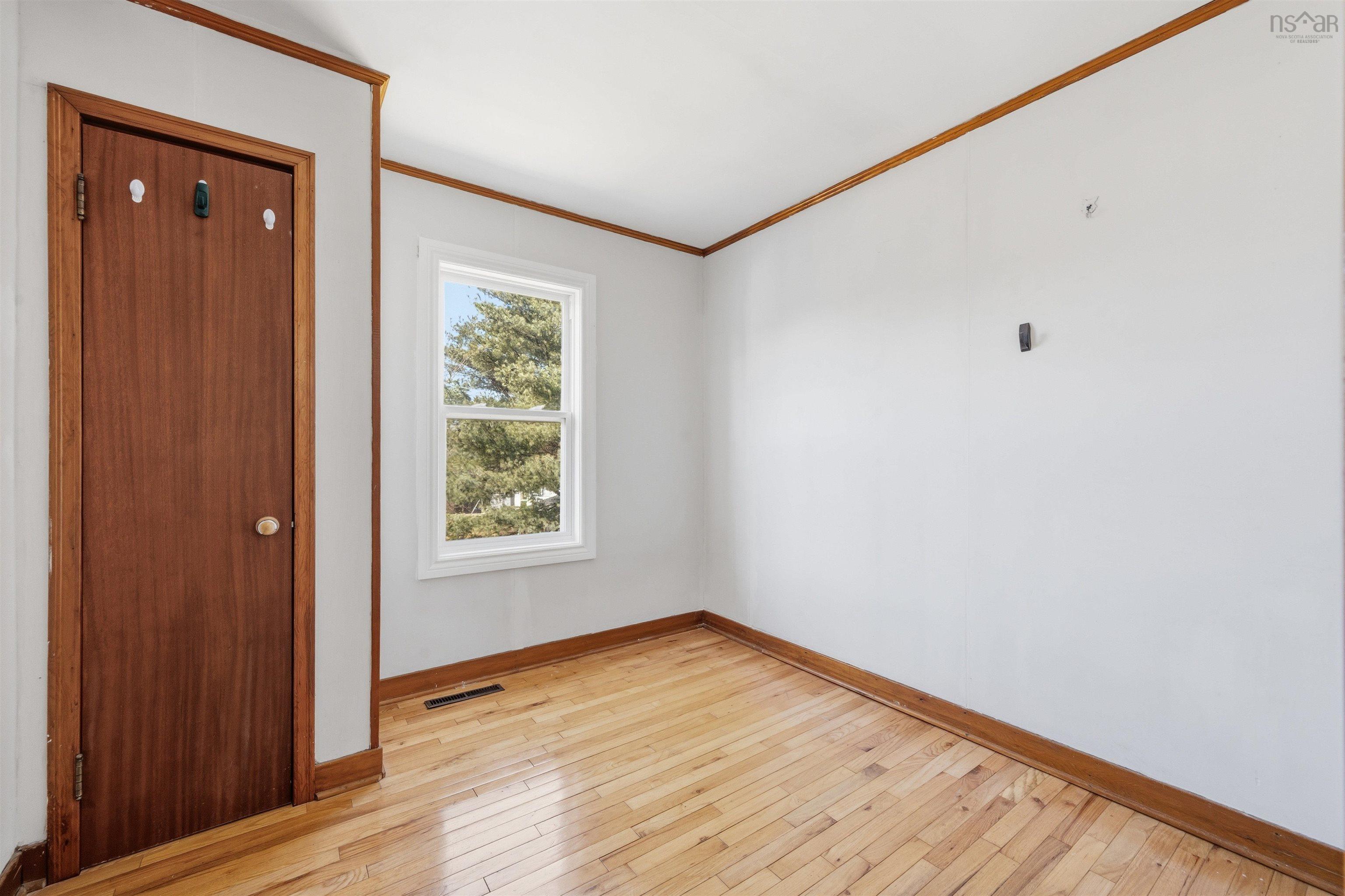 View image 18