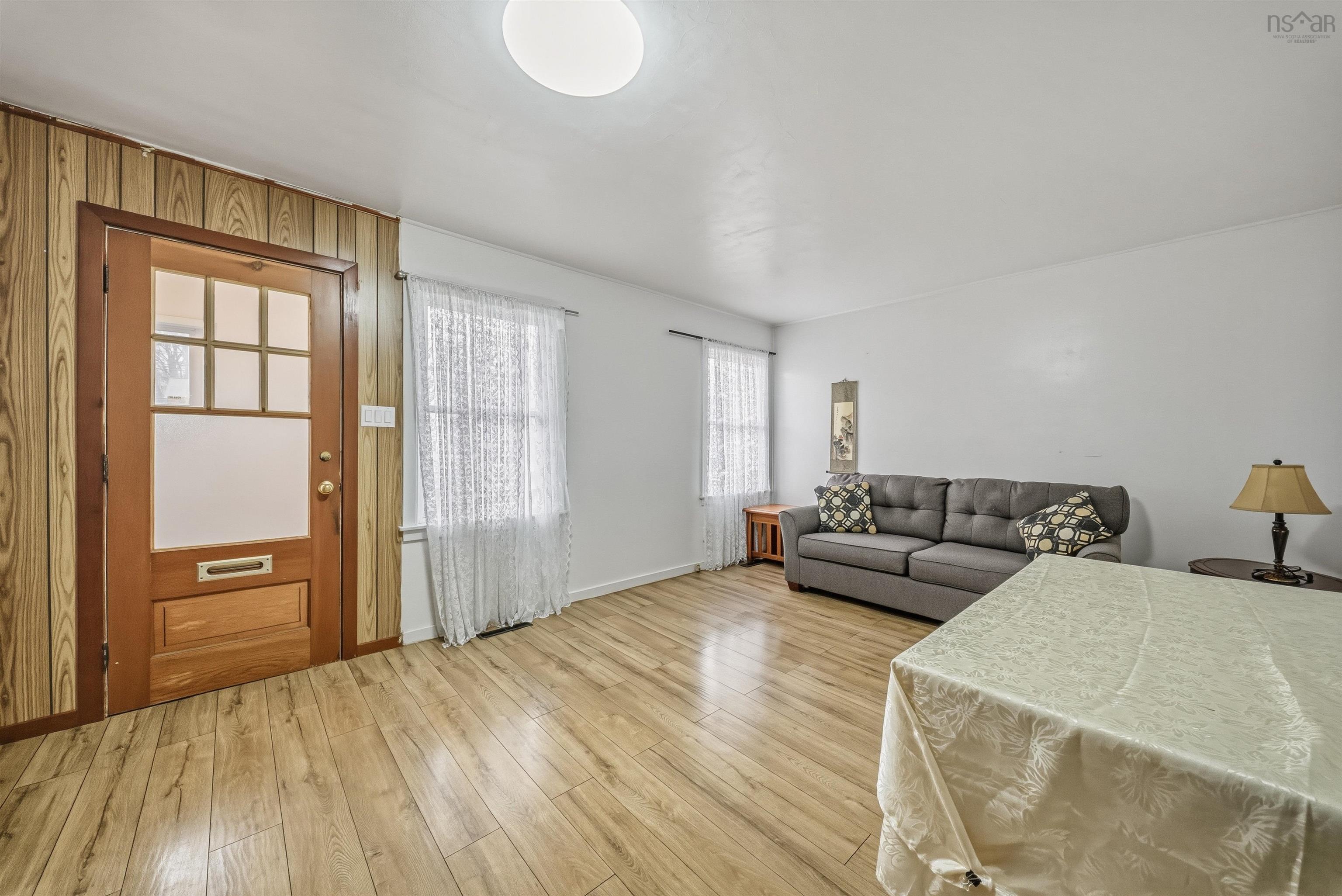 View image 8