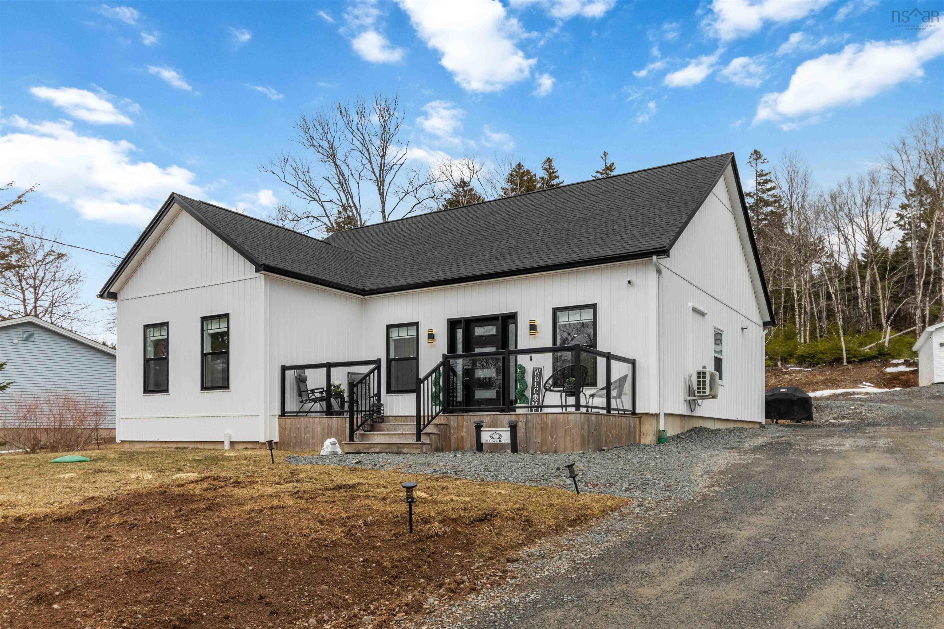 Thumbnail image for 30 Cove Road MLS<sup>®</sup> 202606236