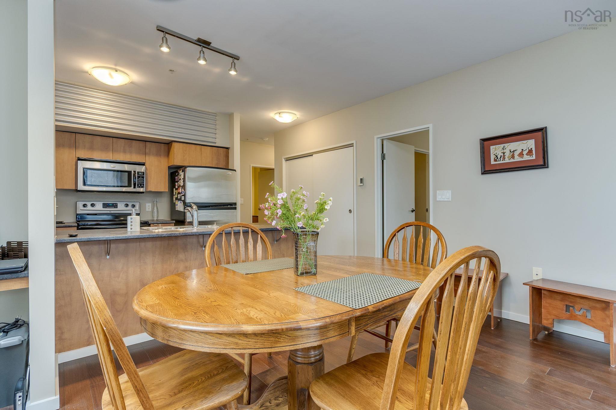 View image 12