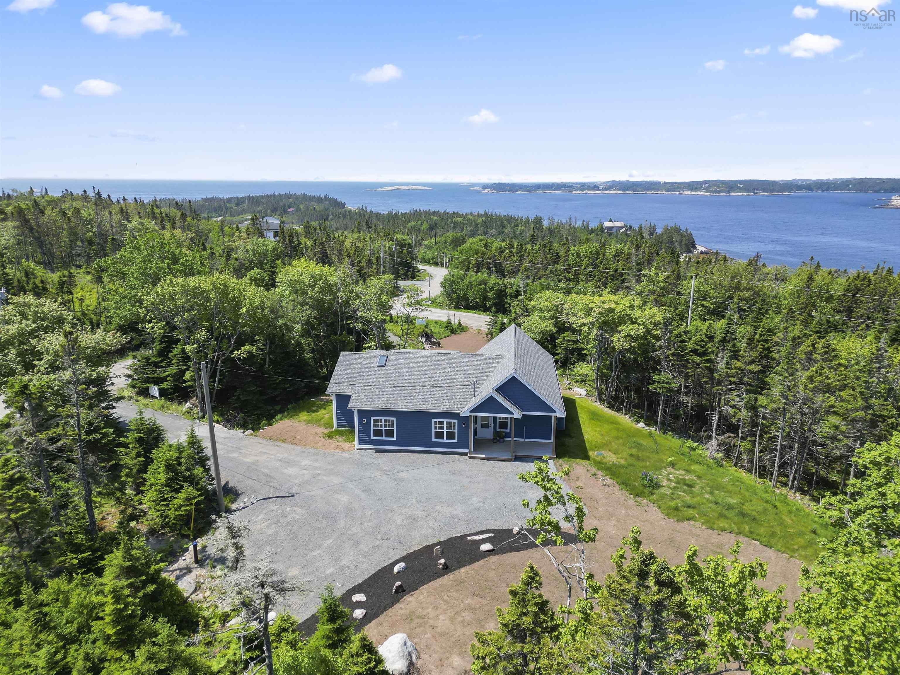 Thumbnail image for 667 Shad Point Parkway MLS<sup>®</sup> 202606267