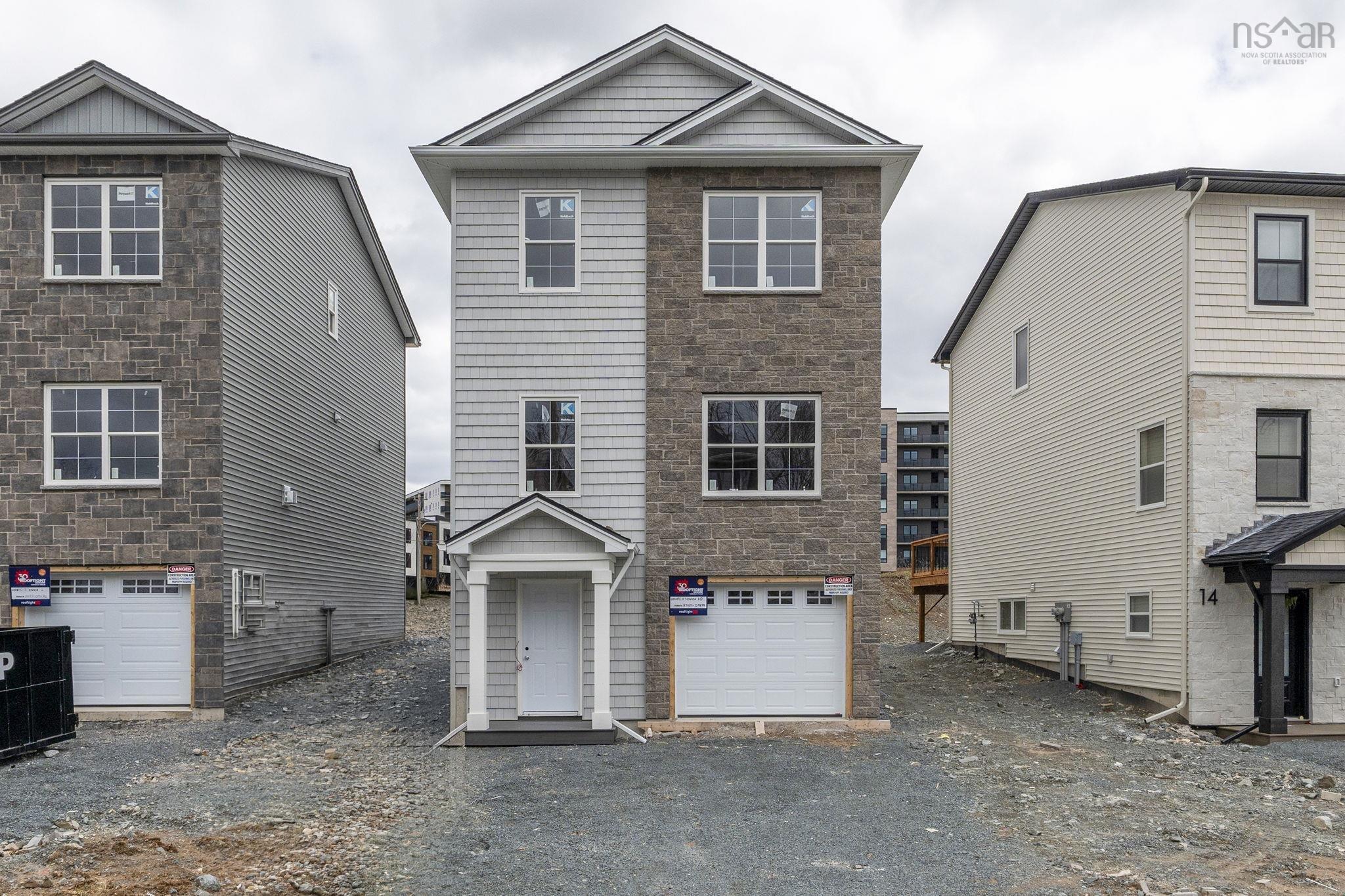 Thumbnail image for PC-3 10 Pearlgarden Close Close MLS<sup>®</sup> 202606268
