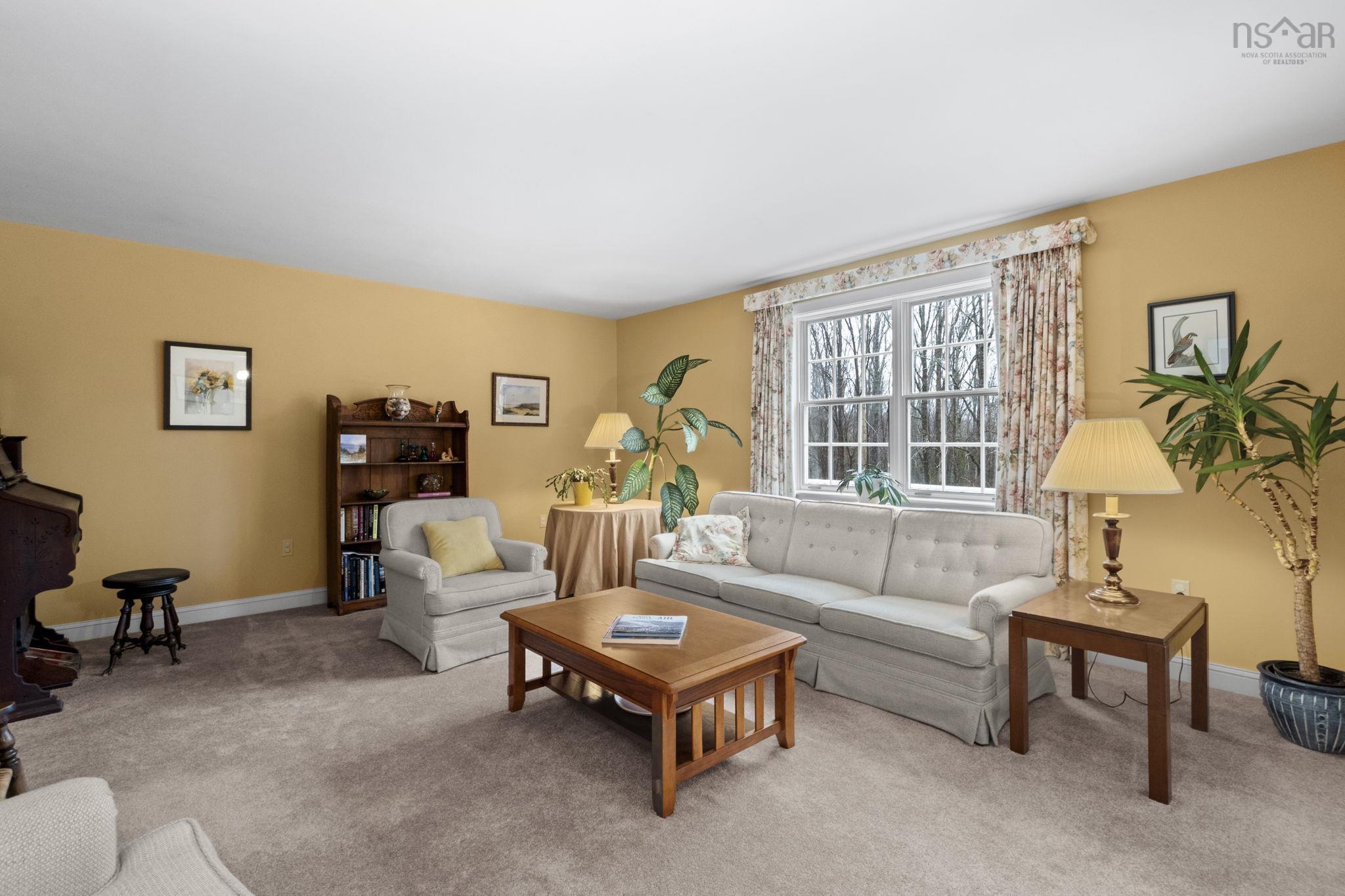 View image 18