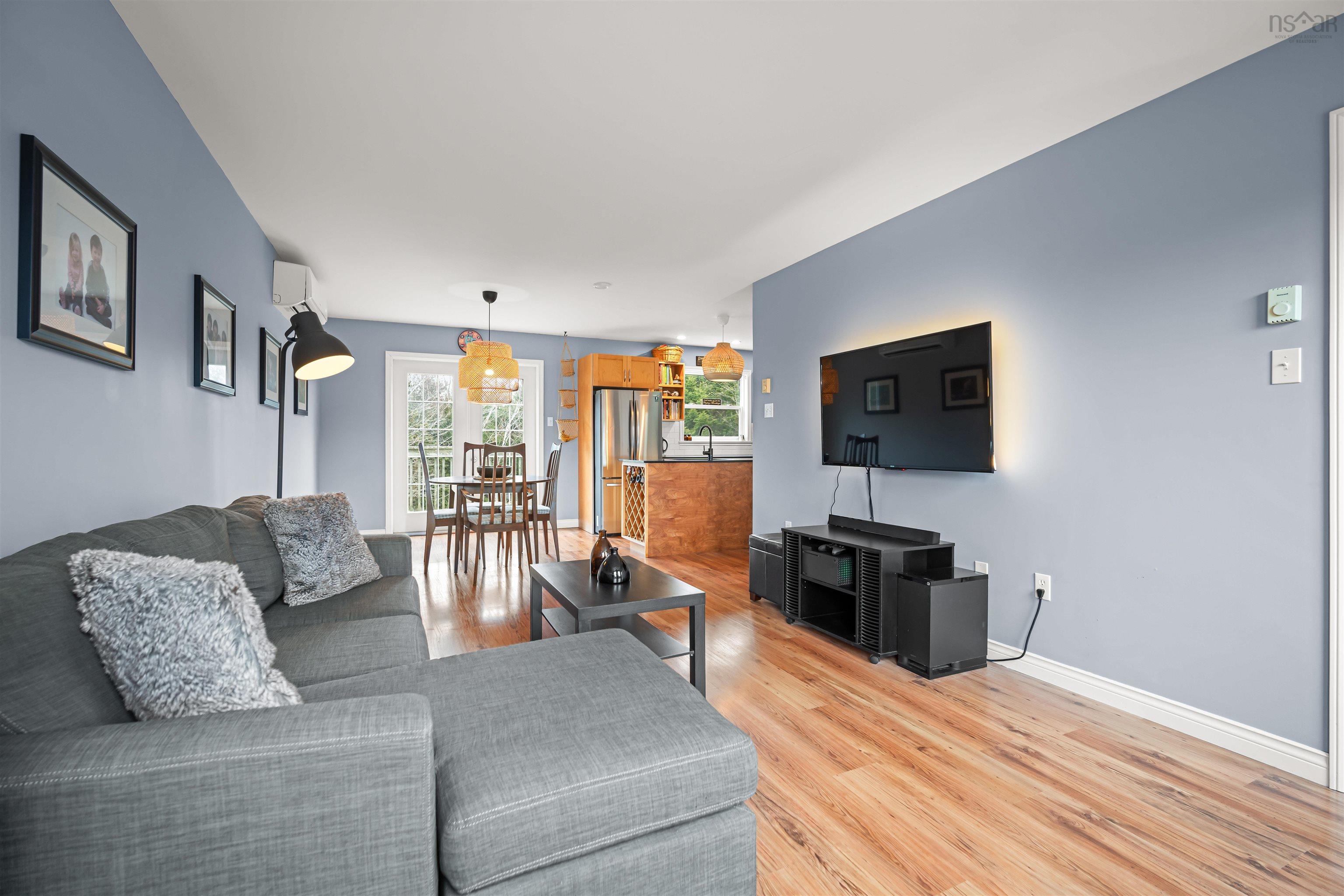 View image 11