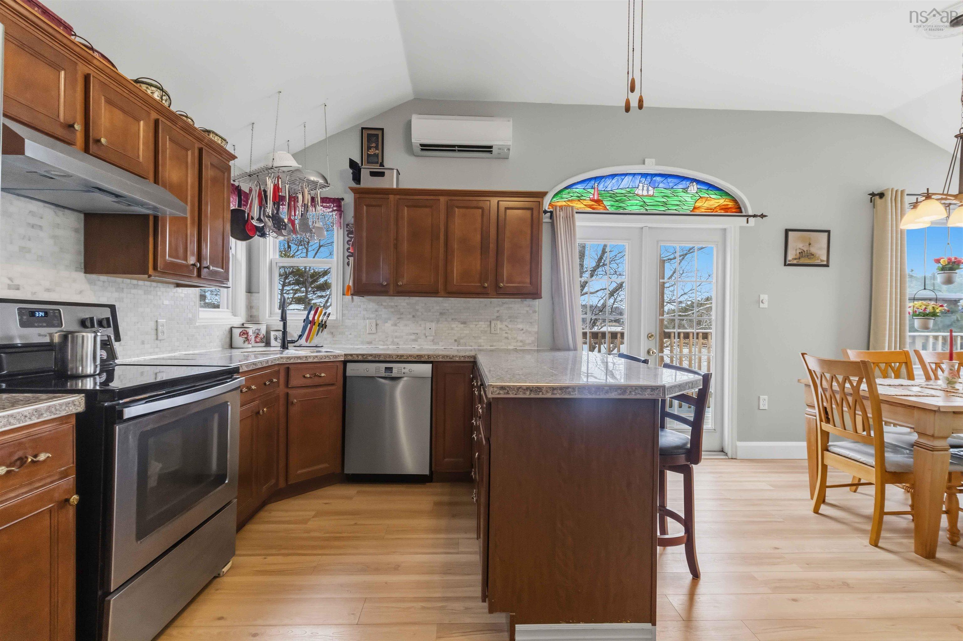 View image 16