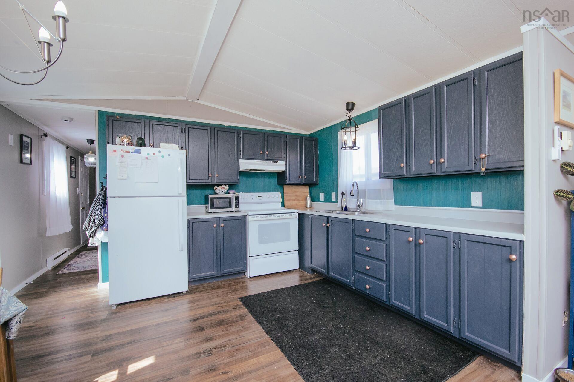 View image 18