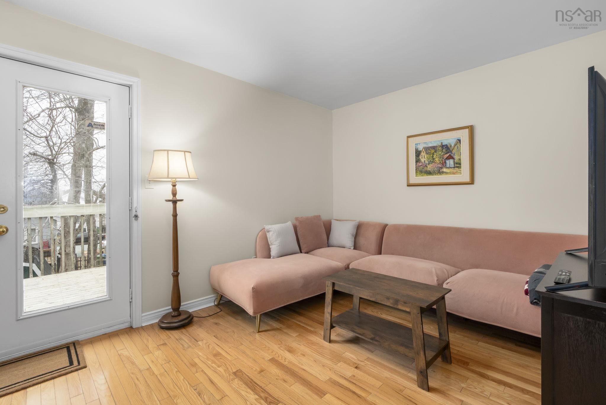 View image 12