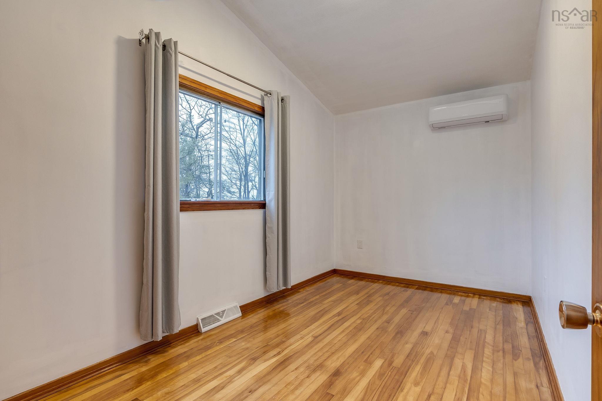 View image 12