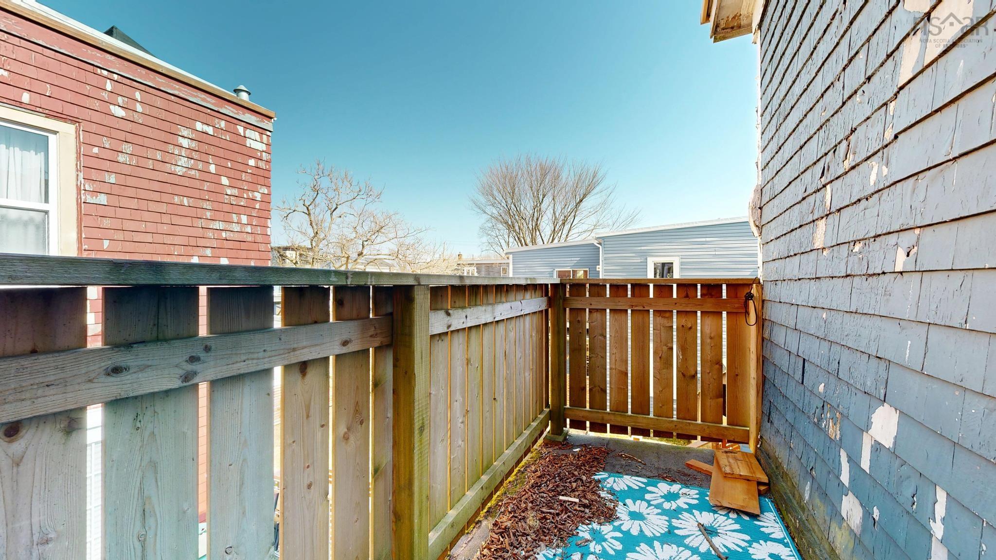 View image 18