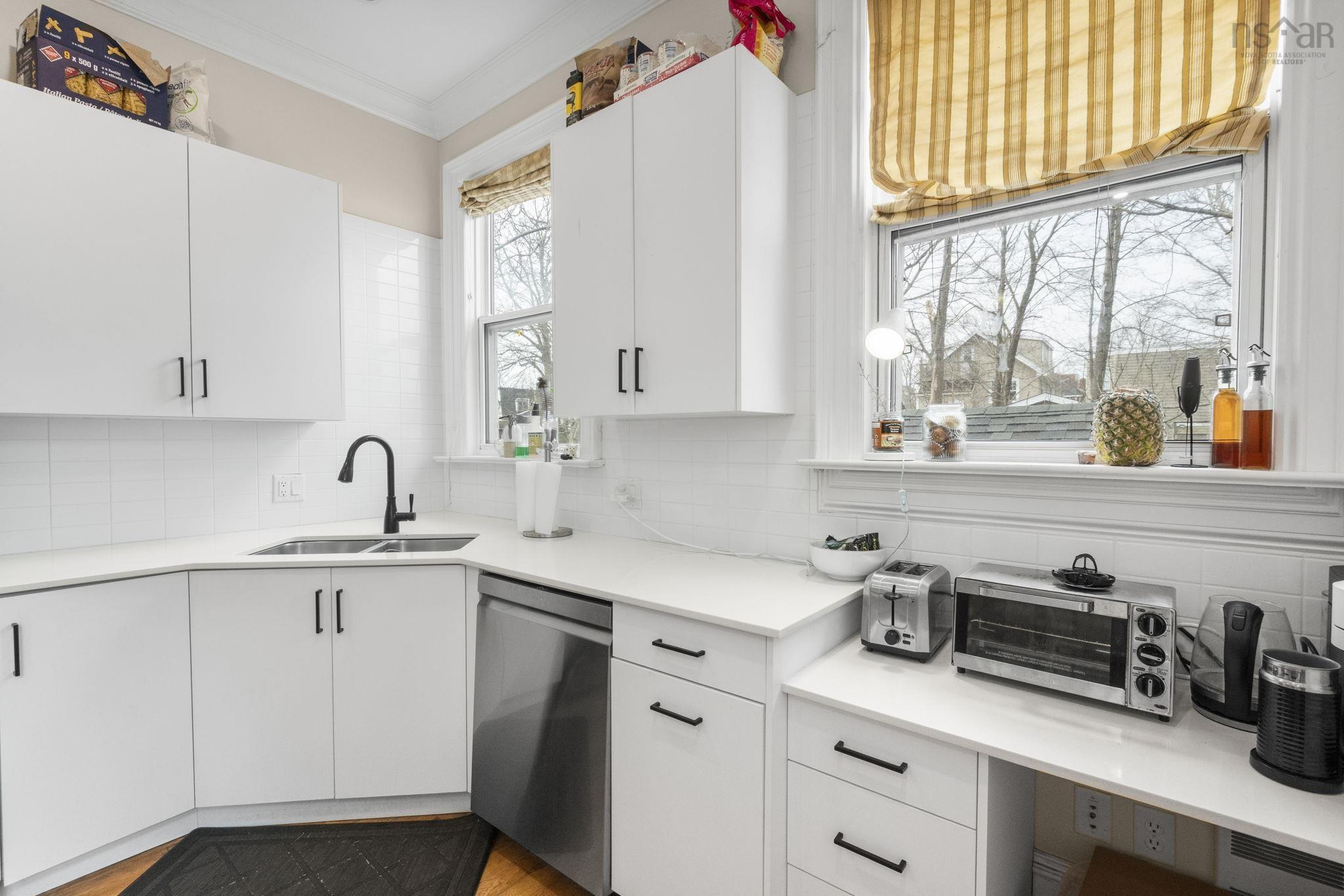 View image 15