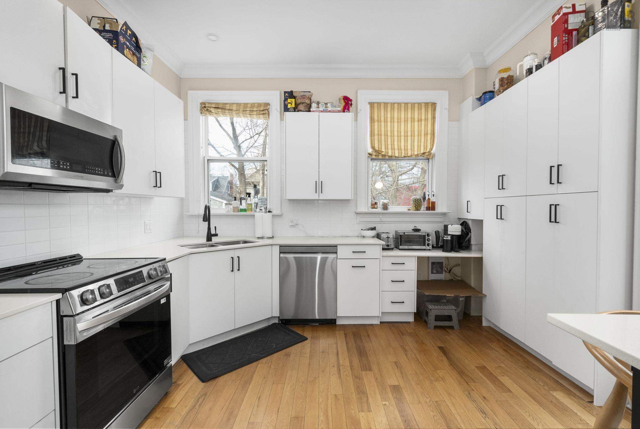 View image 16