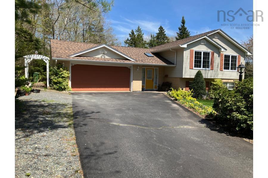 Thumbnail image for 16 Sherwood Drive MLS<sup>®</sup> 202606720