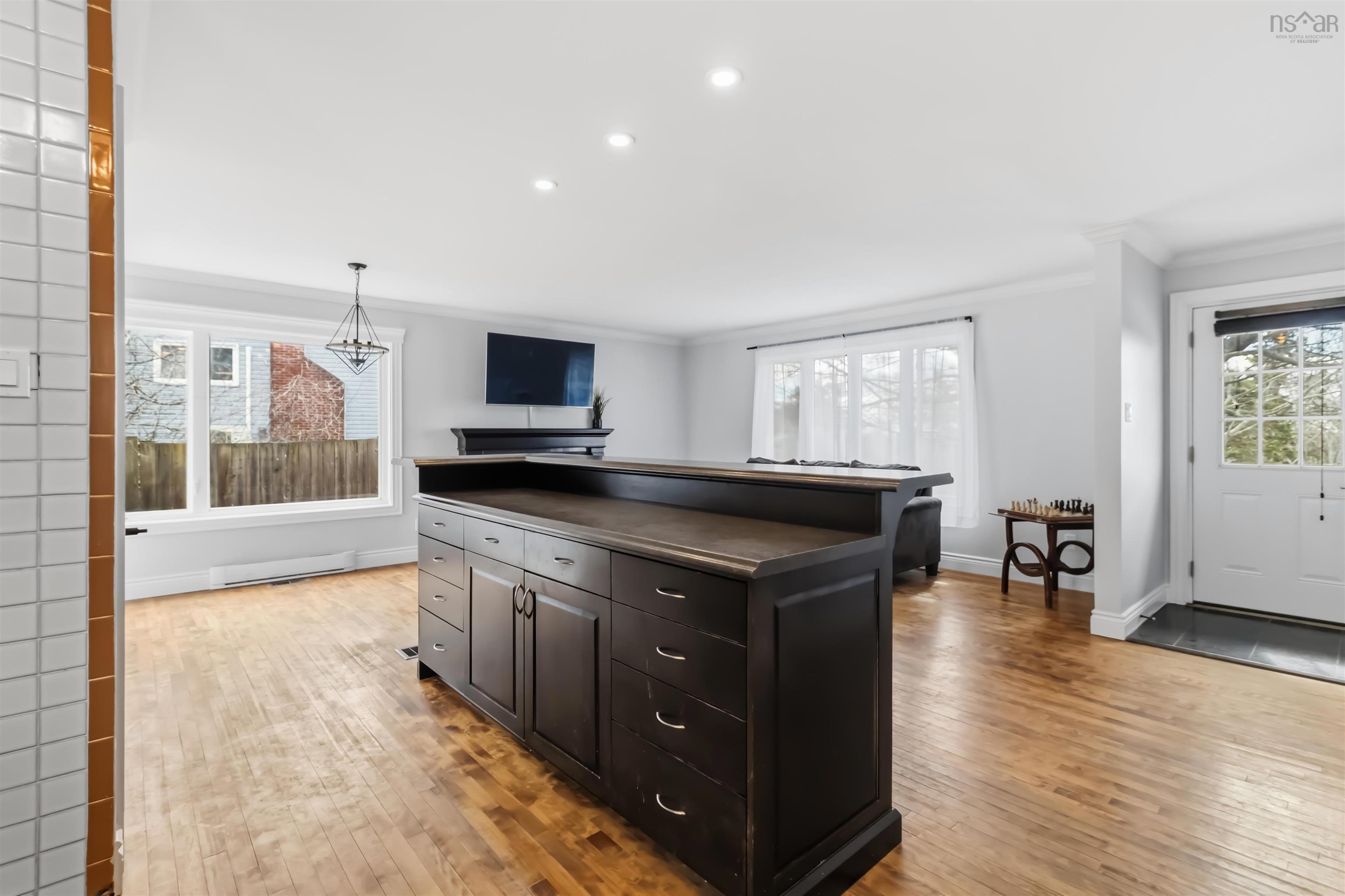 View image 12