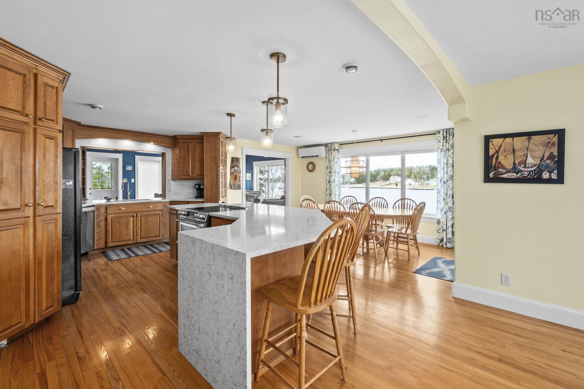 View image 8