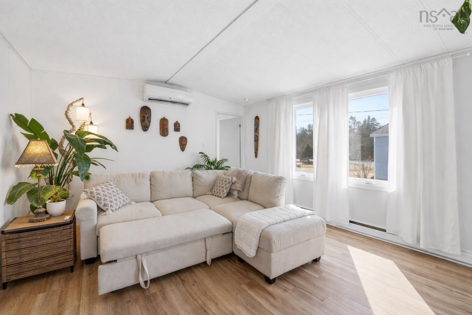 Thumbnail image for 6 Alderwood Court MLS<sup>®</sup> 202606739