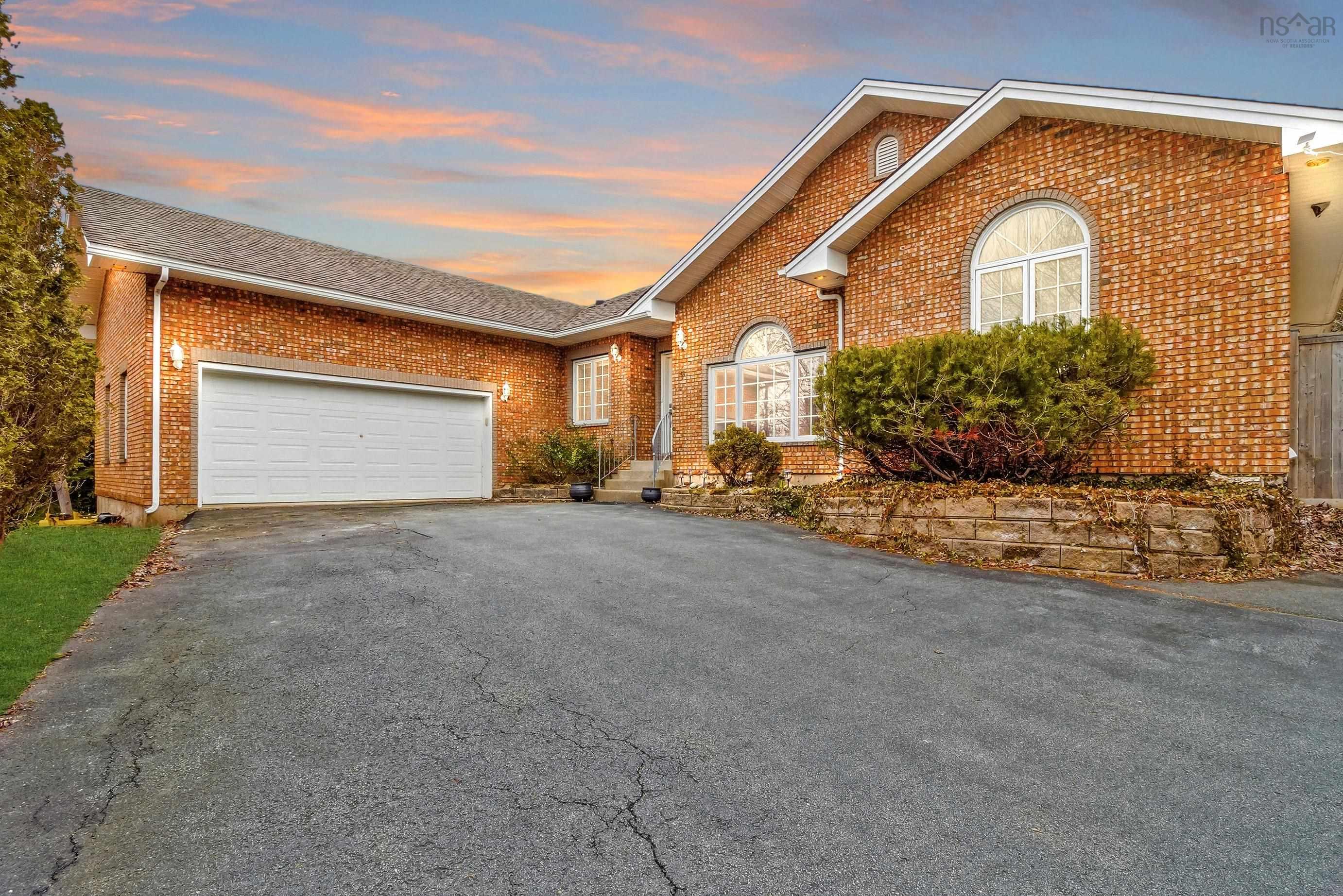 Thumbnail image for 68 Glen Arbour Way MLS<sup>®</sup> 202606752