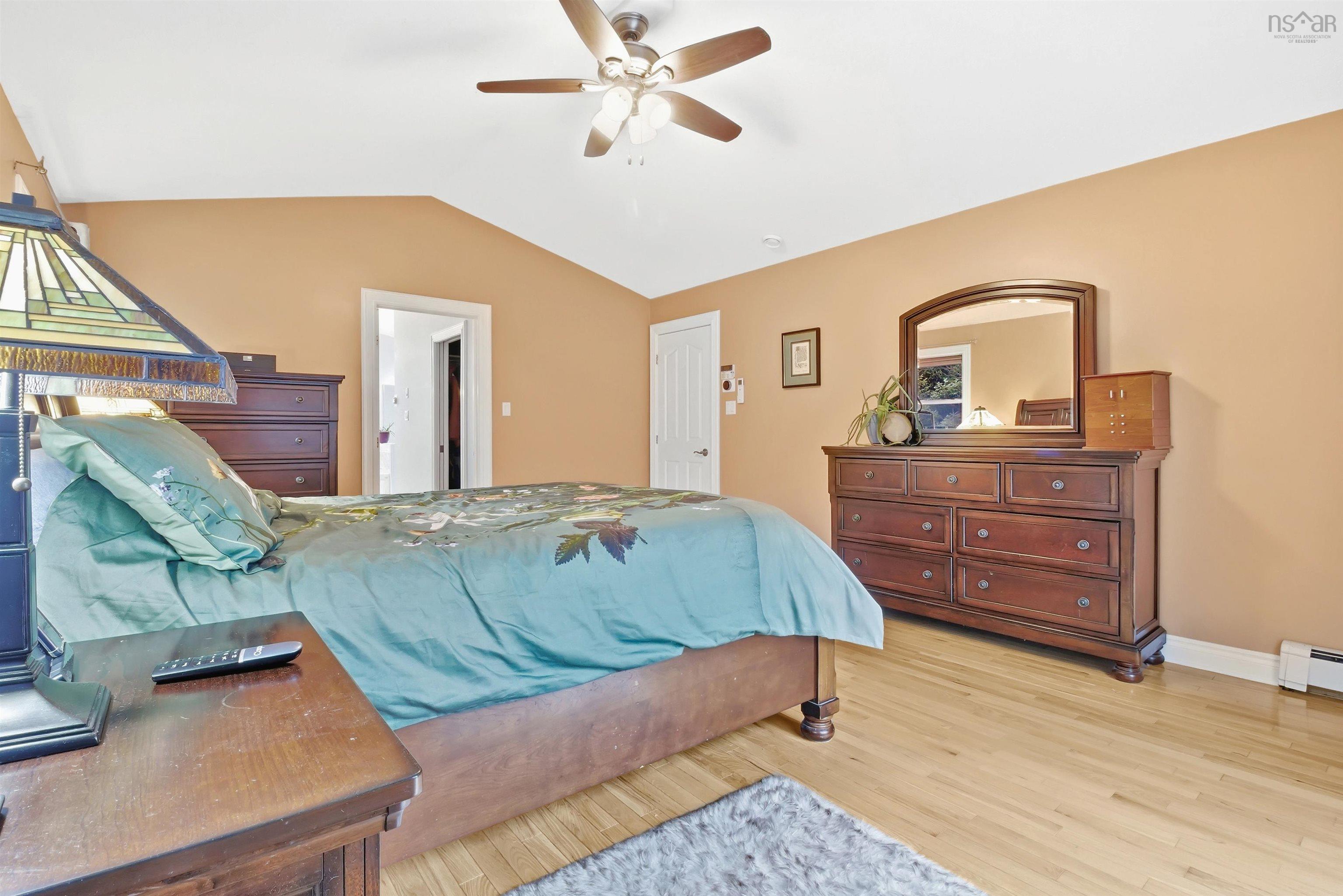 View image 18
