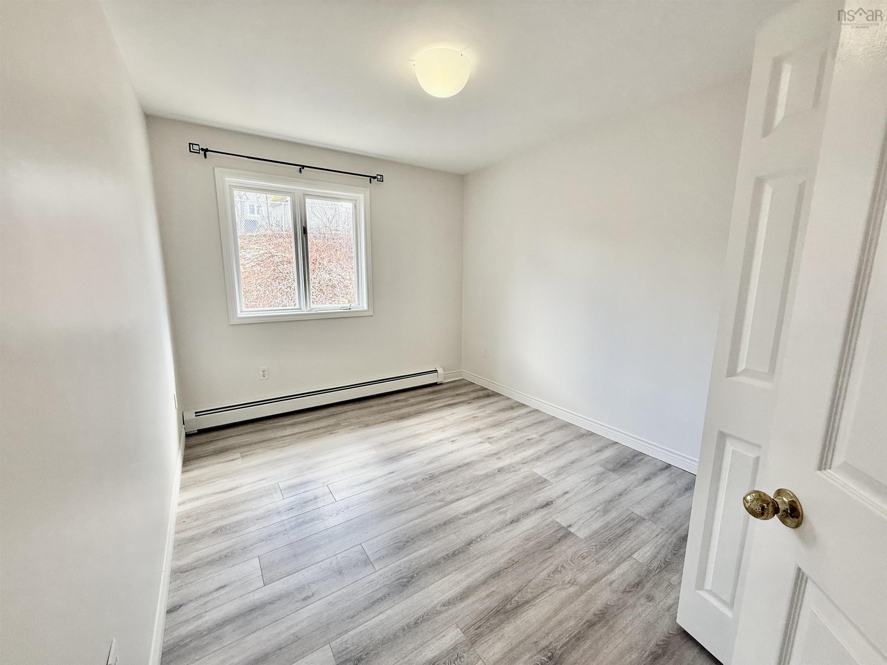 View image 18