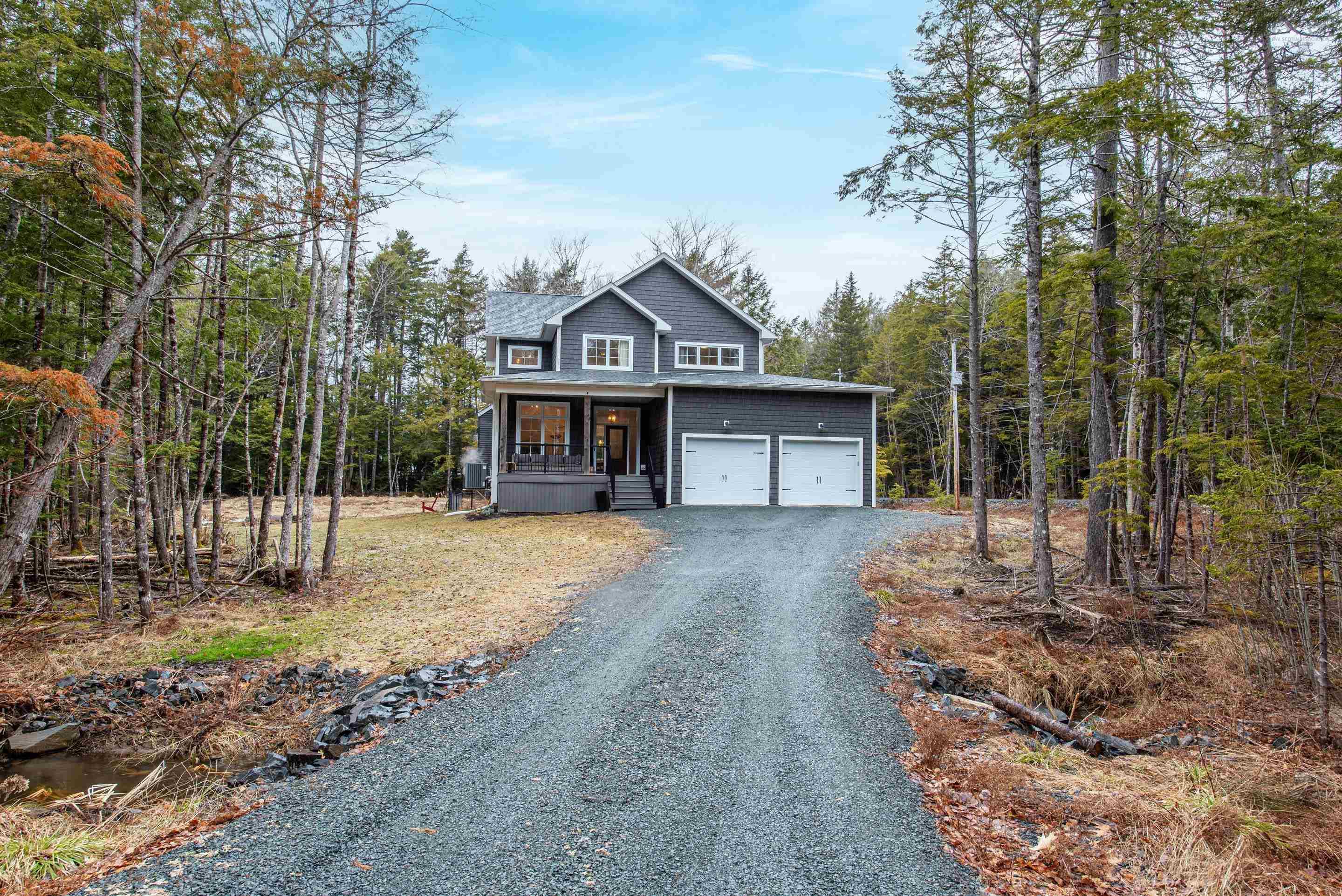 Thumbnail image for 38 Acorn Drive MLS<sup>®</sup> 202606780