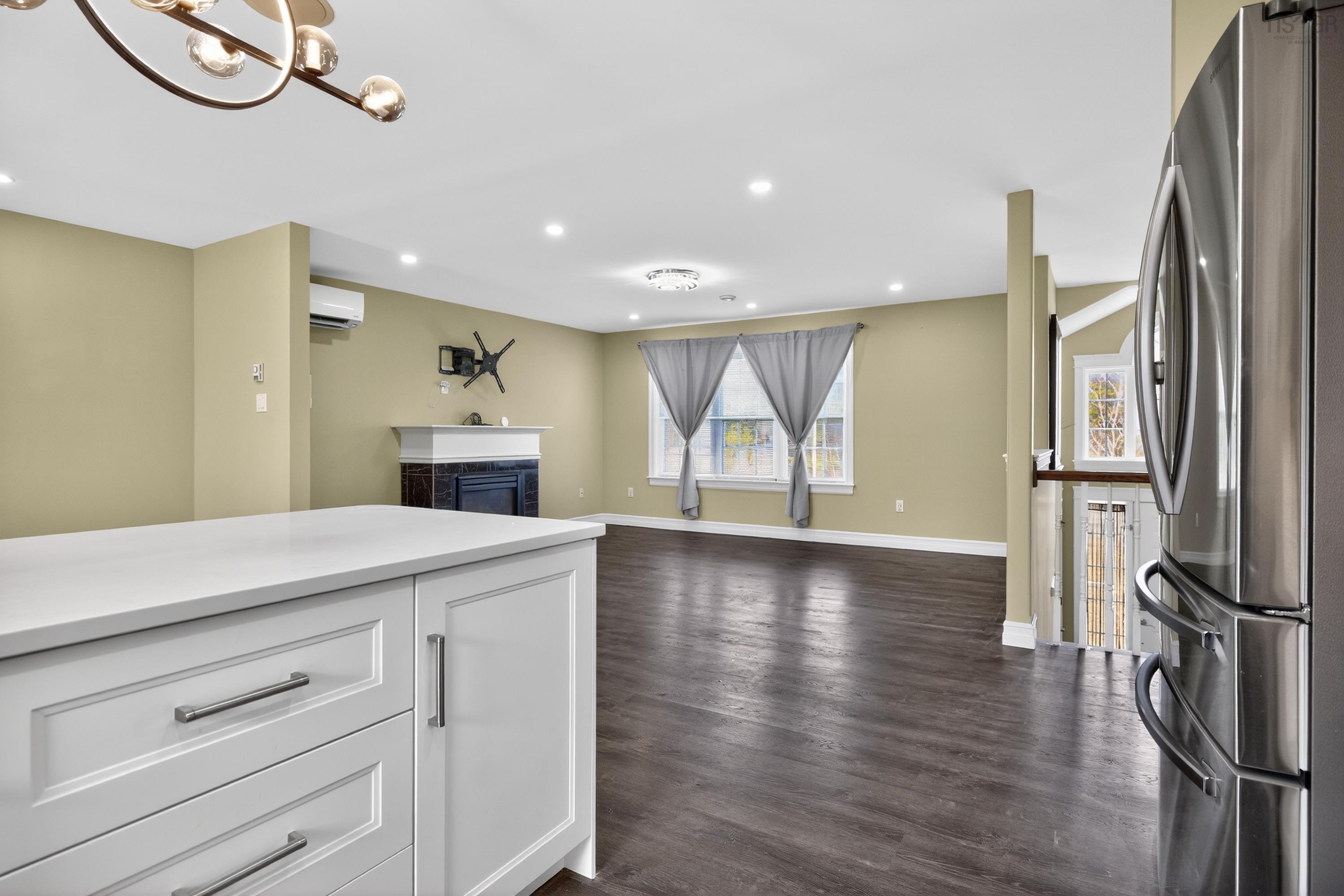 View image 9