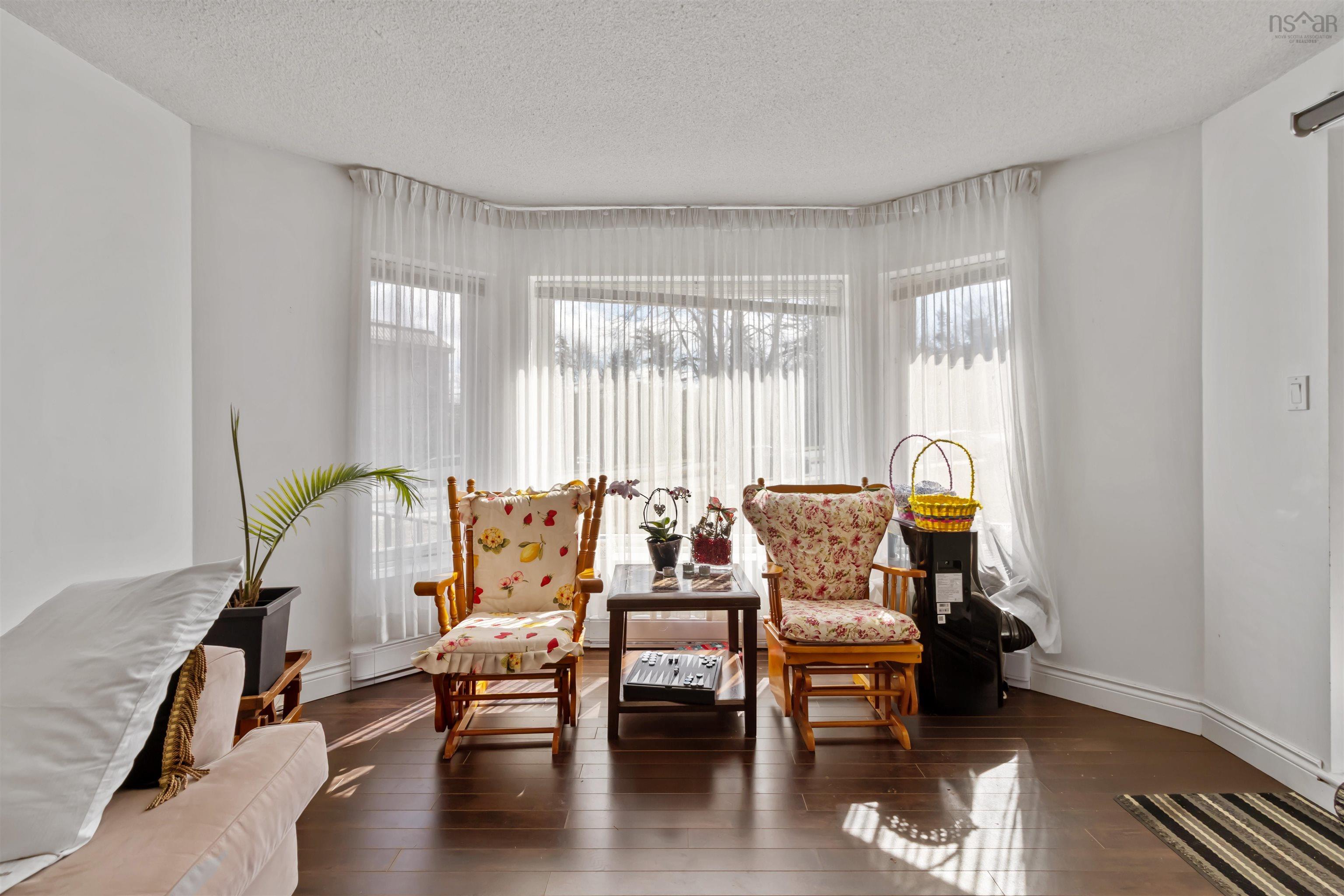 View image 11