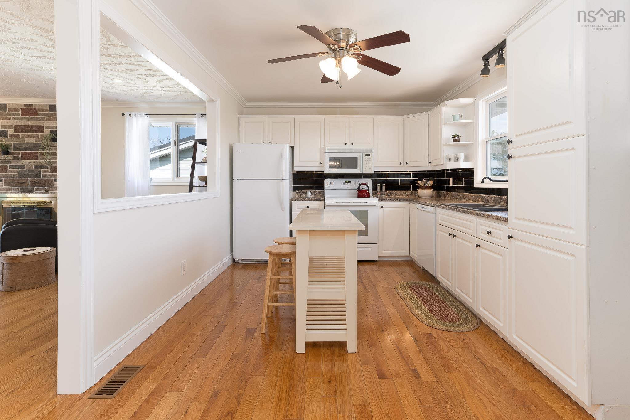 View image 18