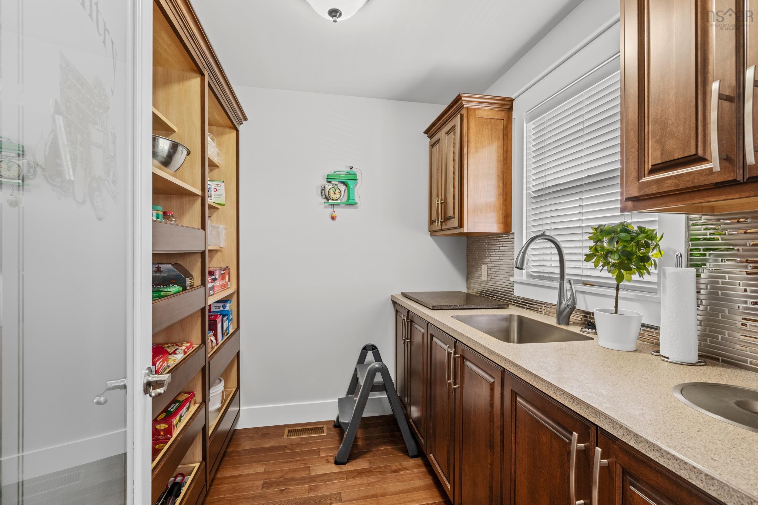 View image 19