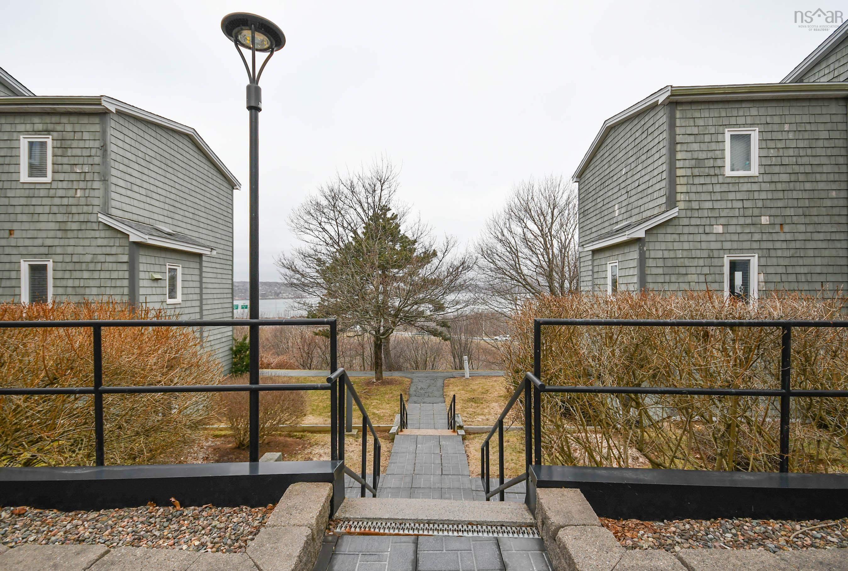 Thumbnail image for 5881 Gainsborough Place MLS<sup>®</sup> 202606906