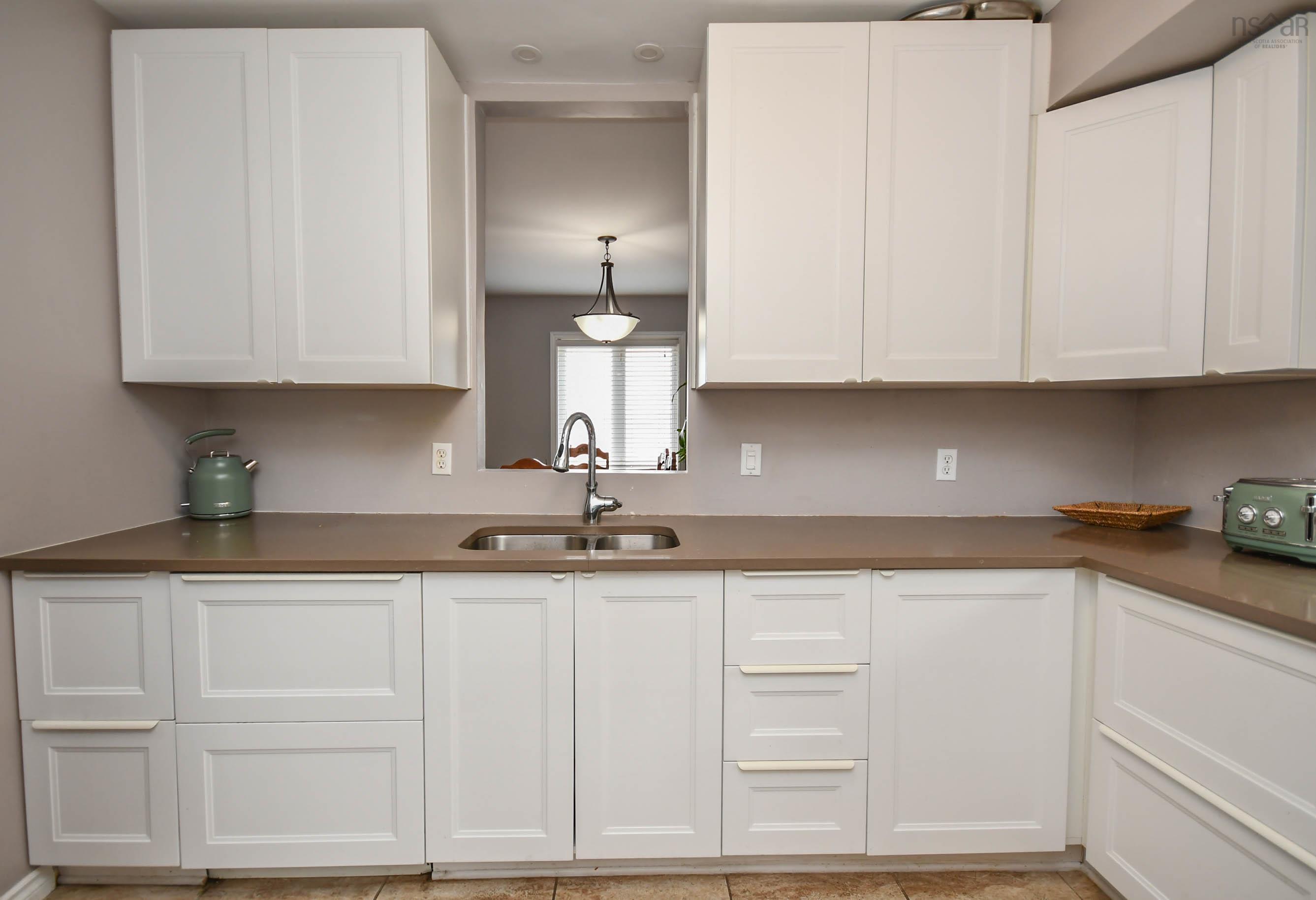 View image 12