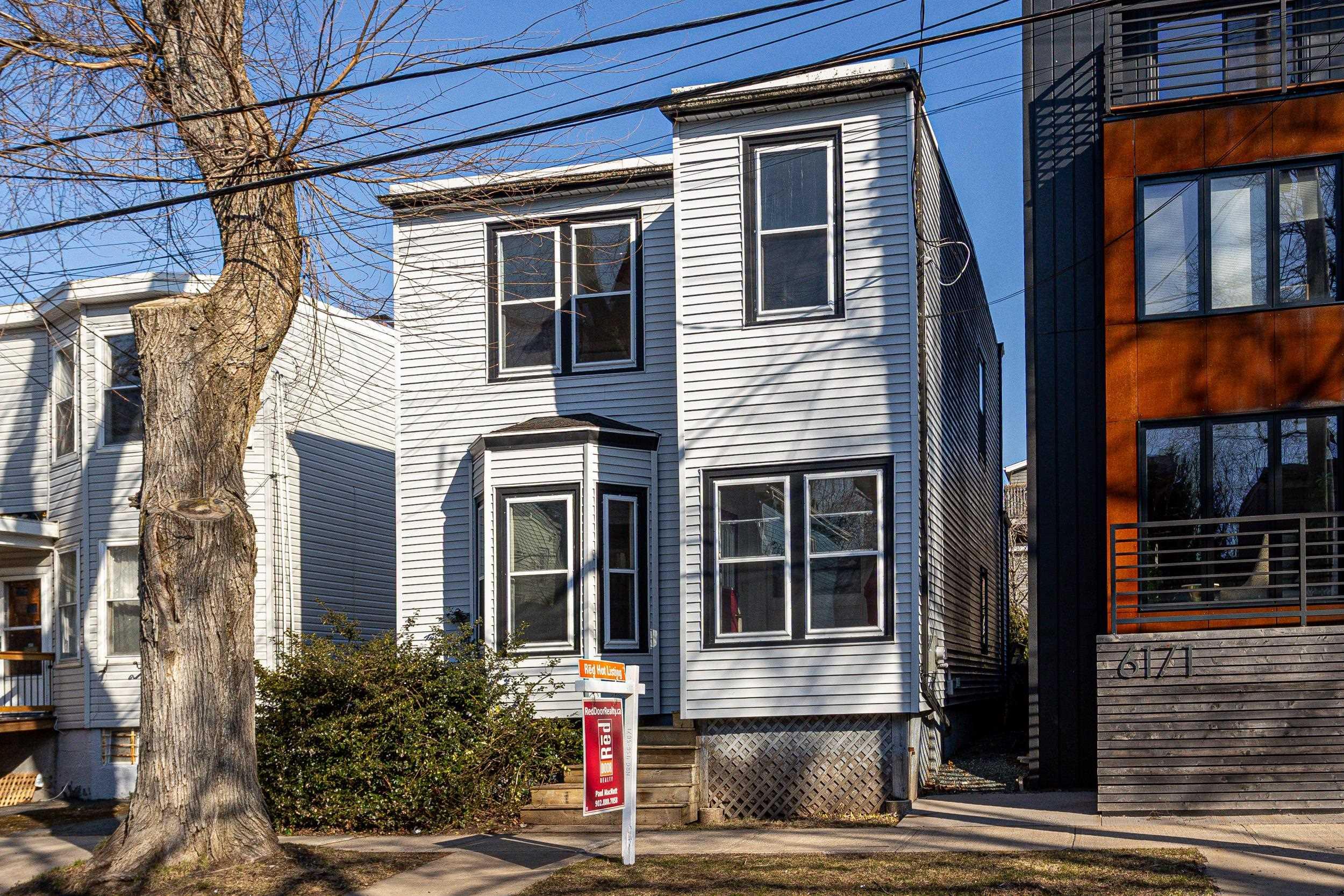 Thumbnail image for 6173 Pepperell Street MLS<sup>®</sup> 202607053