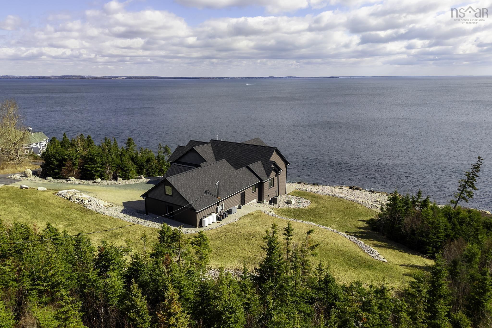 View image 18