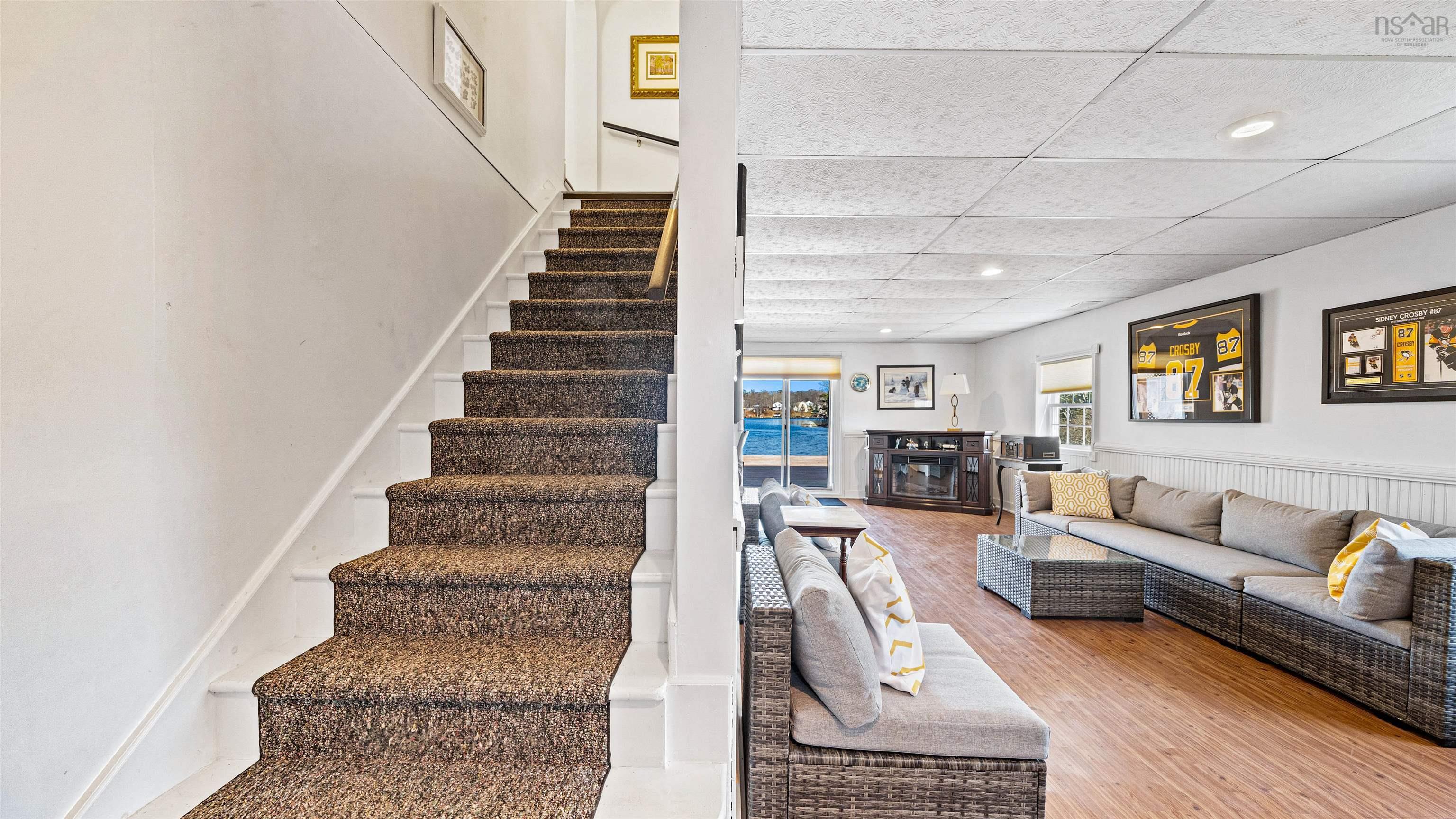 View image 9