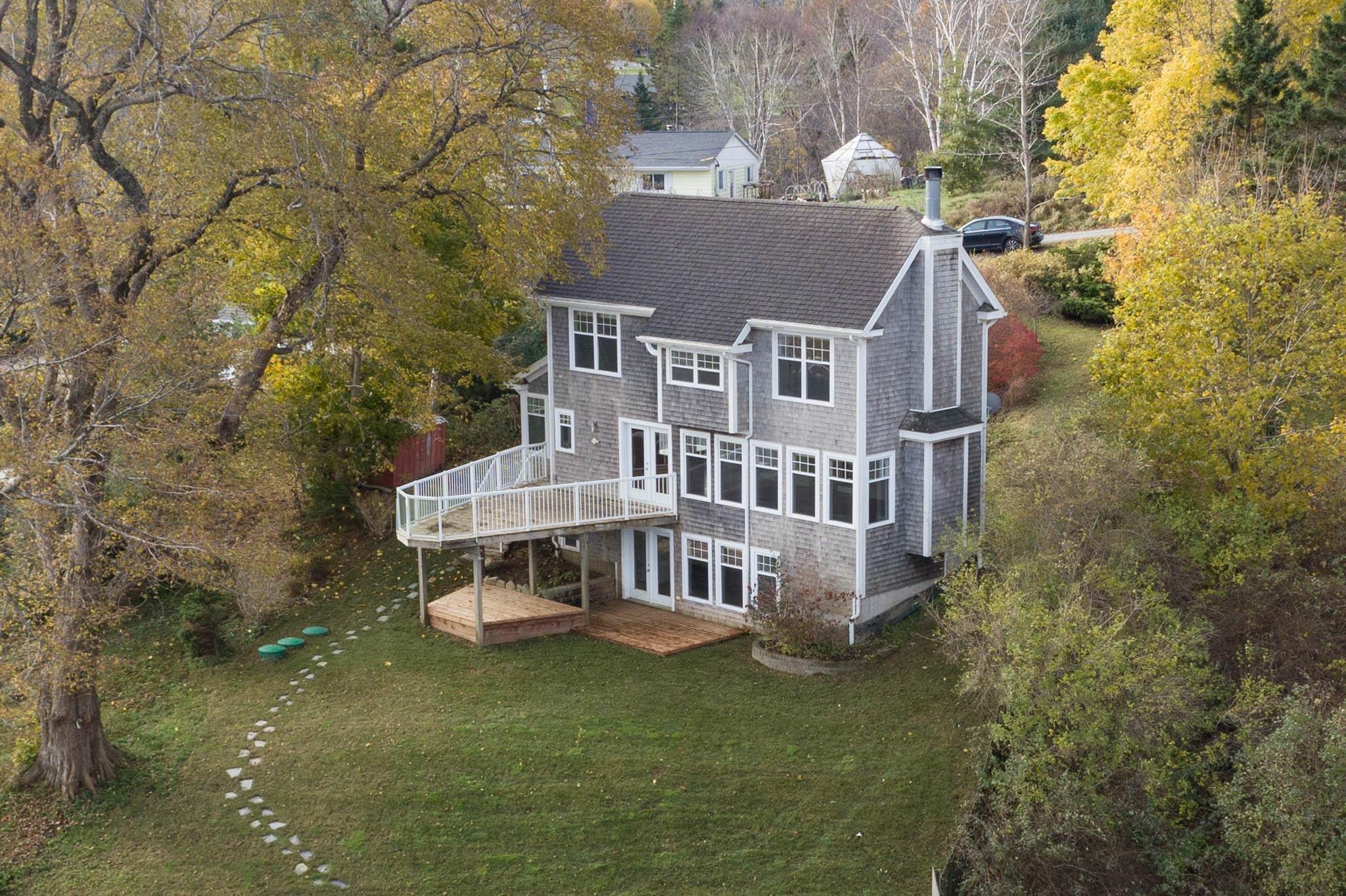 View image 40