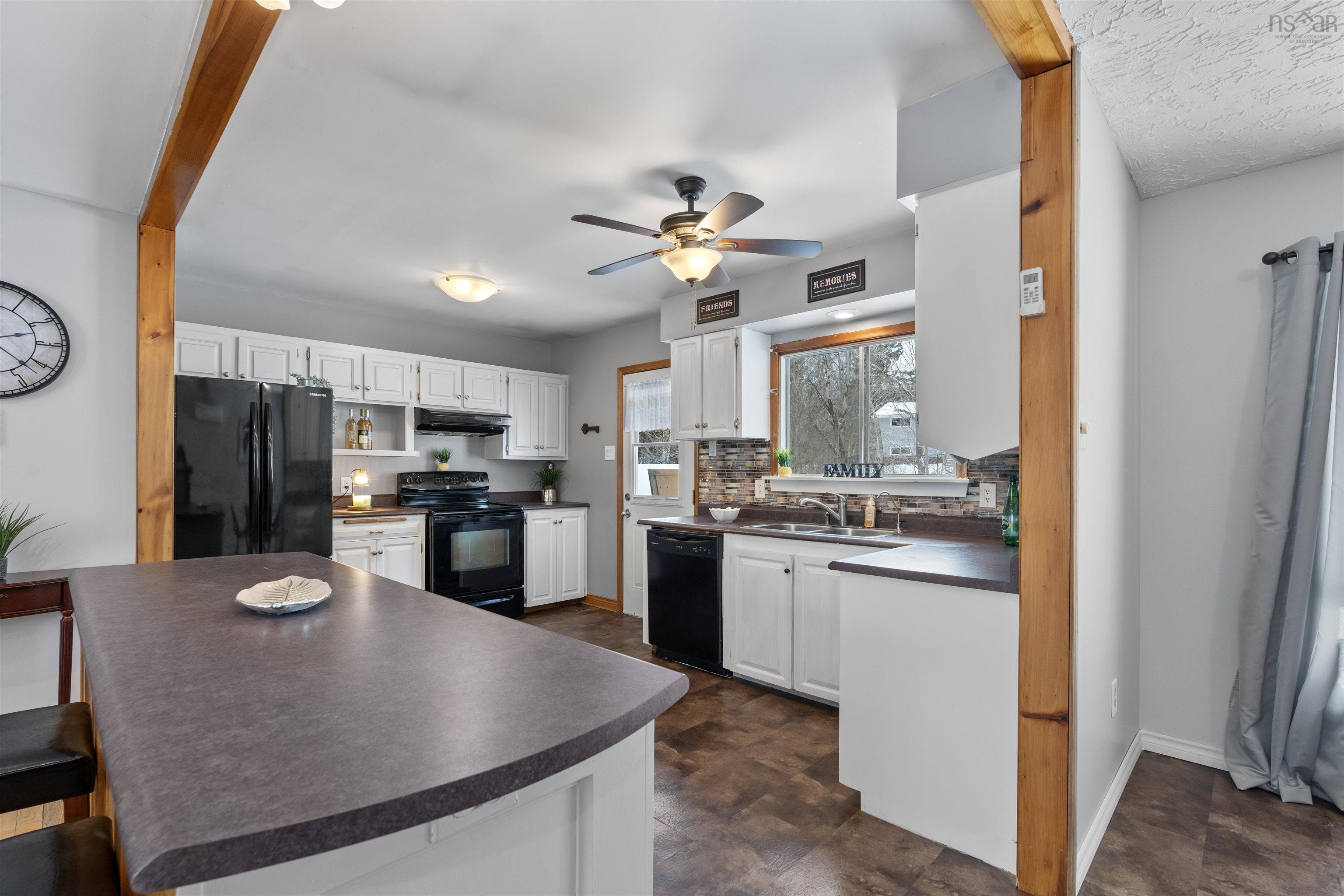 View image 18