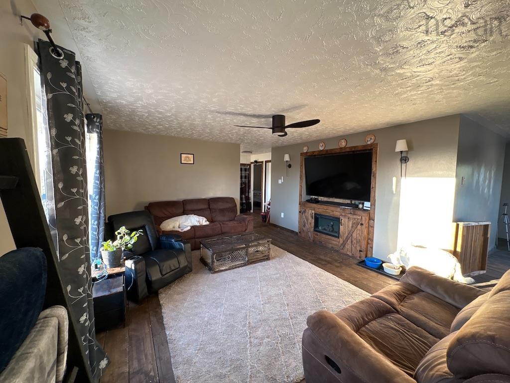 View image 11