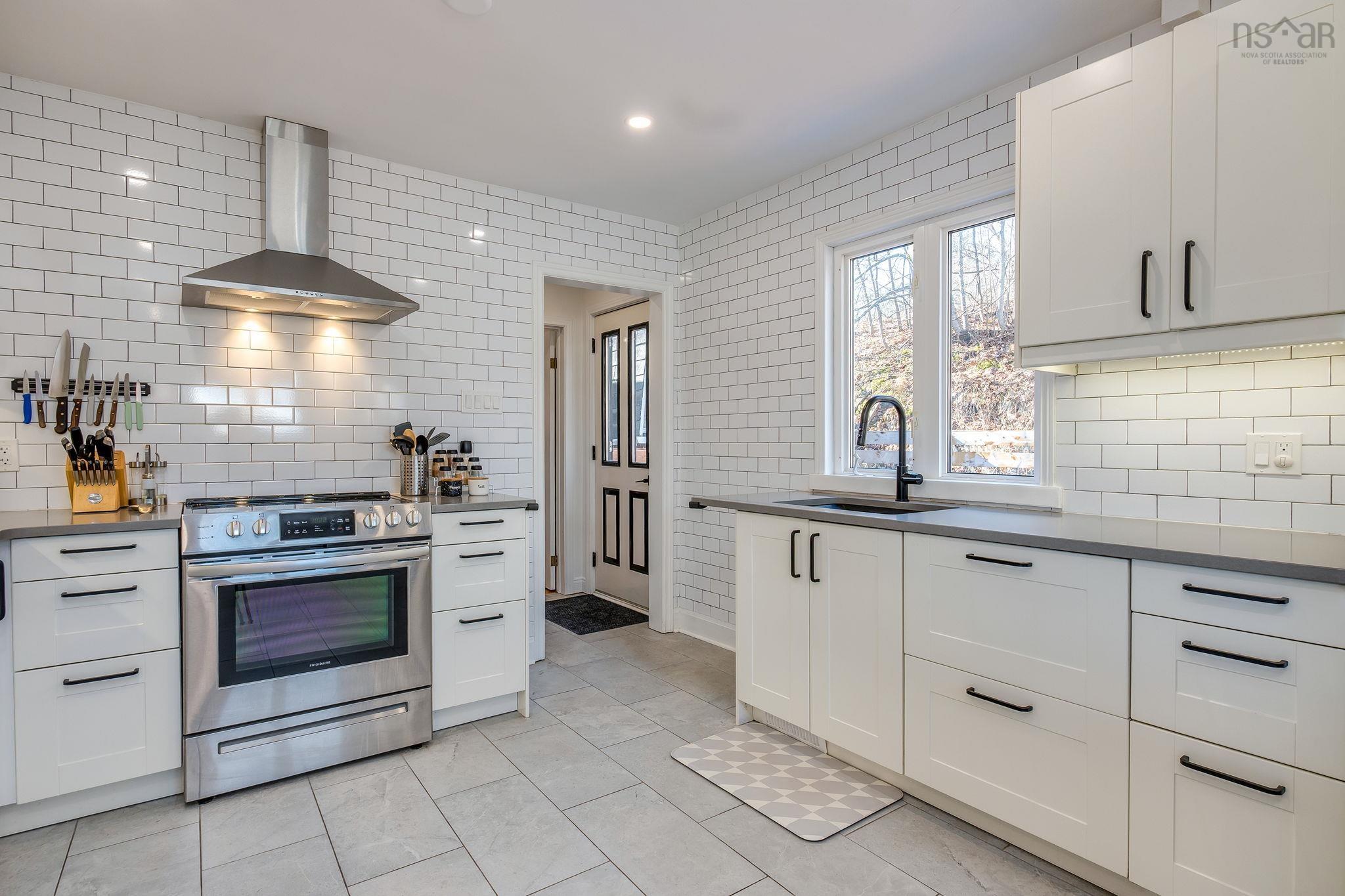 Thumbnail image for 3160 Veith Street MLS<sup>®</sup> 202607192