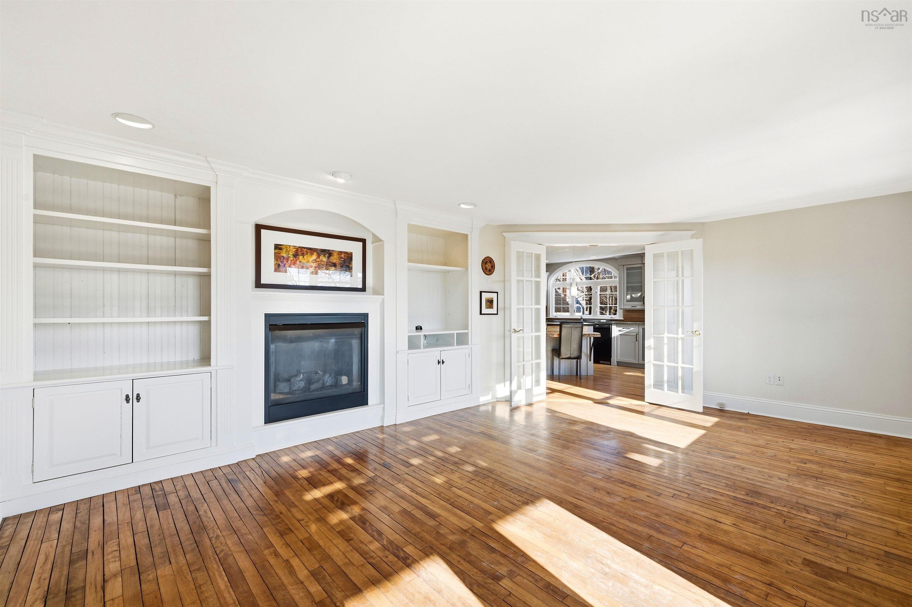 View image 17