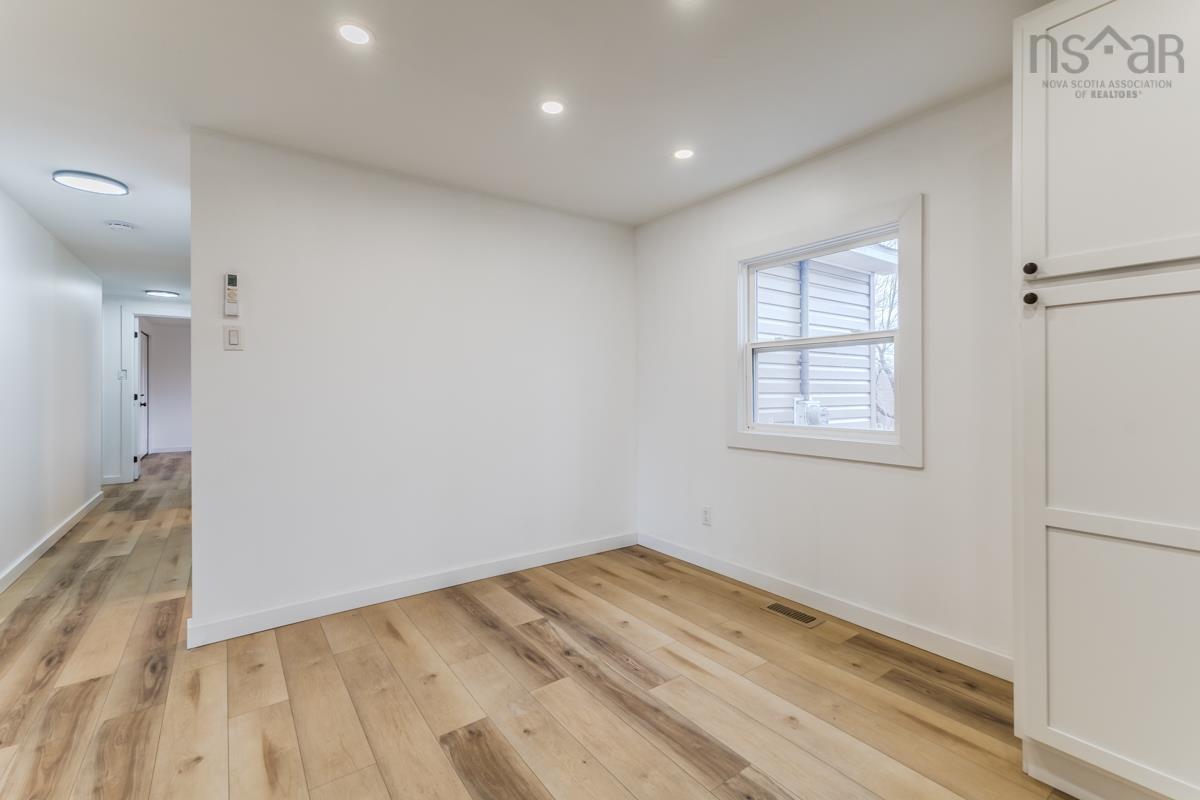 View image 11