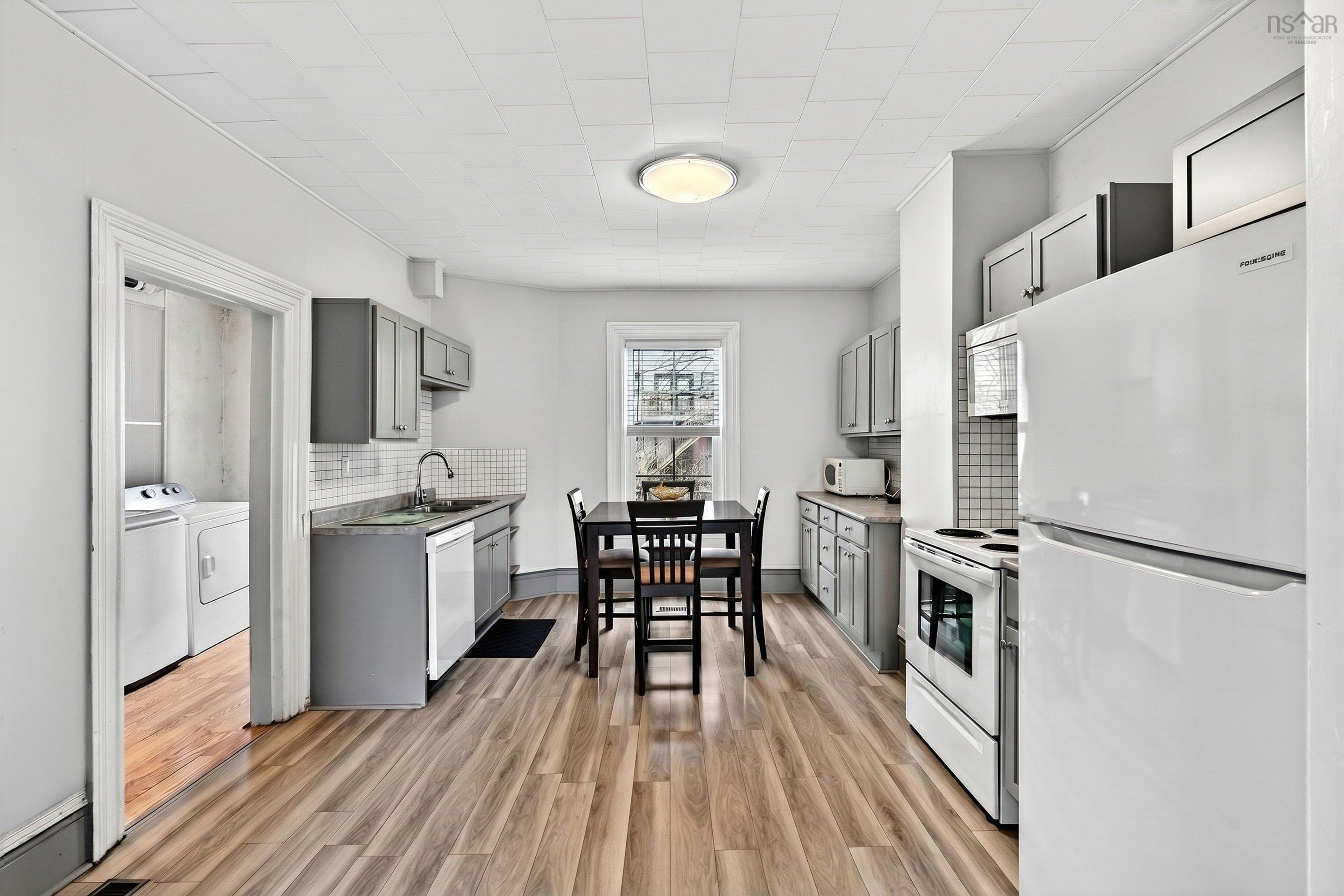 View image 10