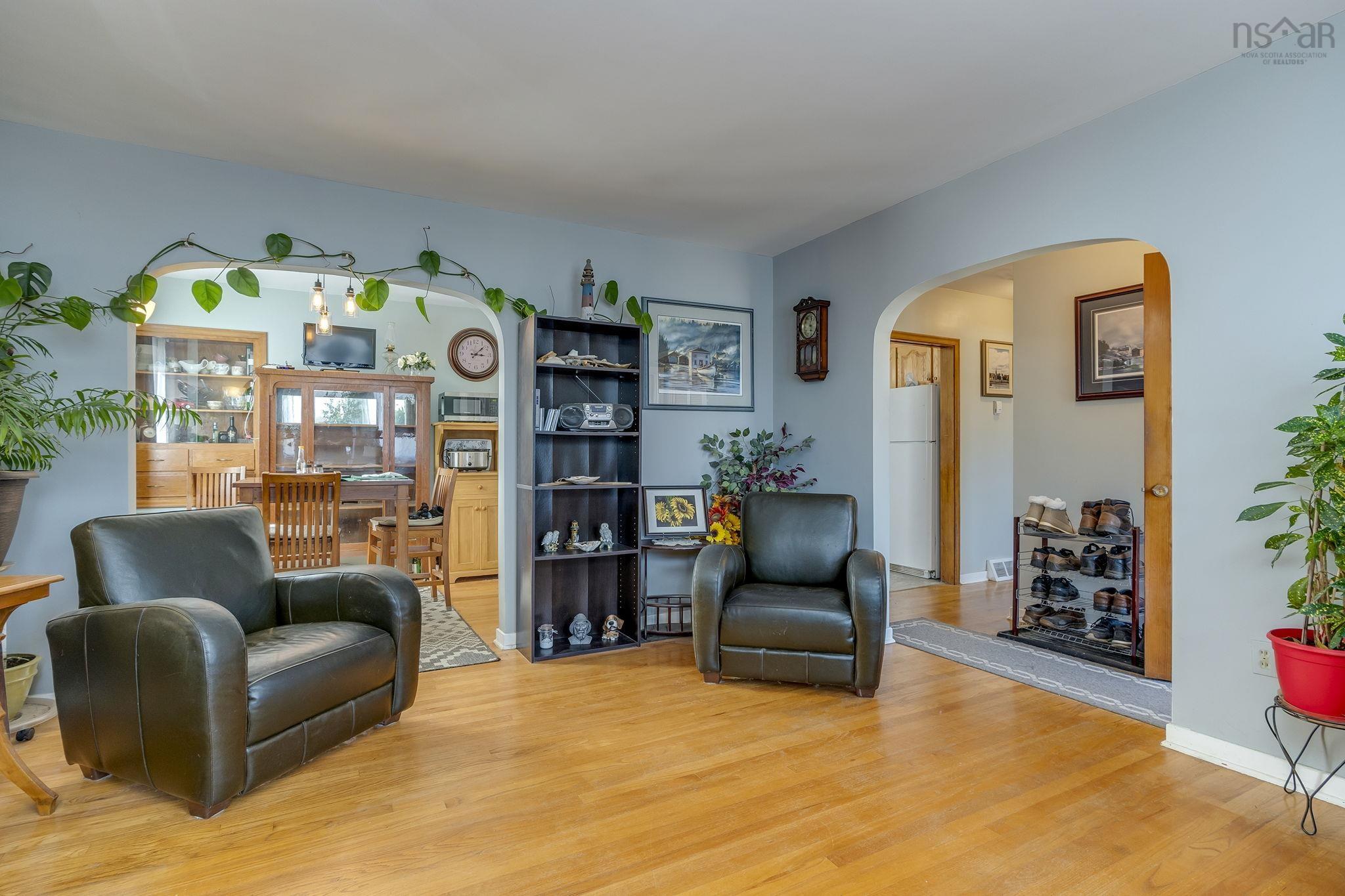 View image 9