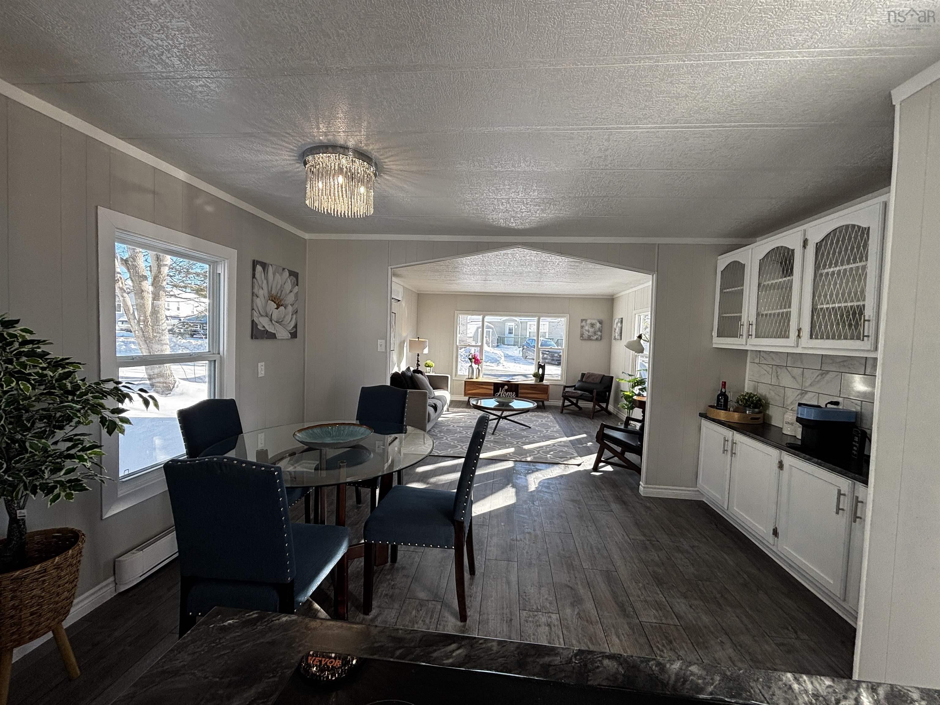 View image 12