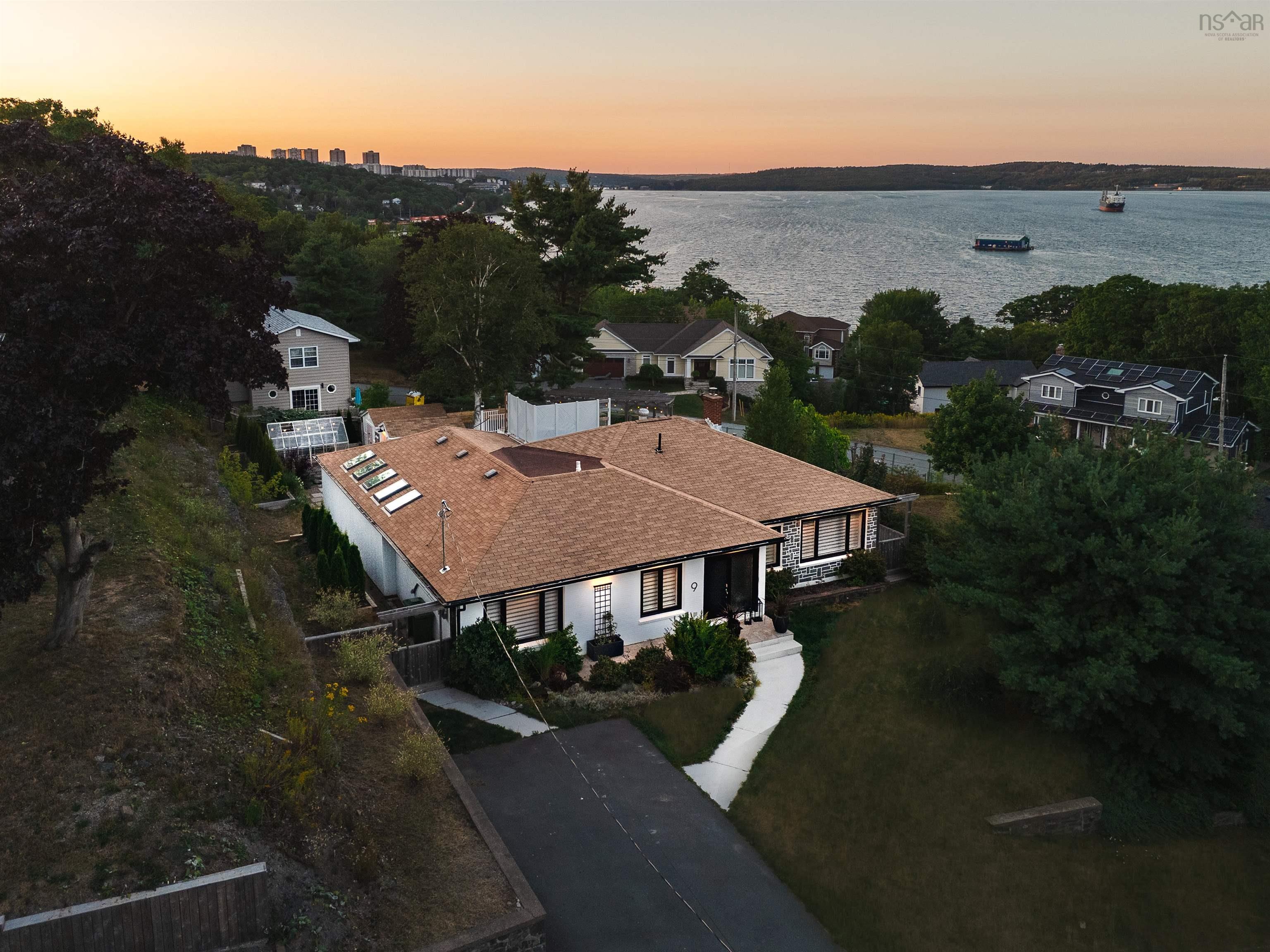 Thumbnail image for 9 Lynwood Drive MLS<sup>®</sup> 202607525