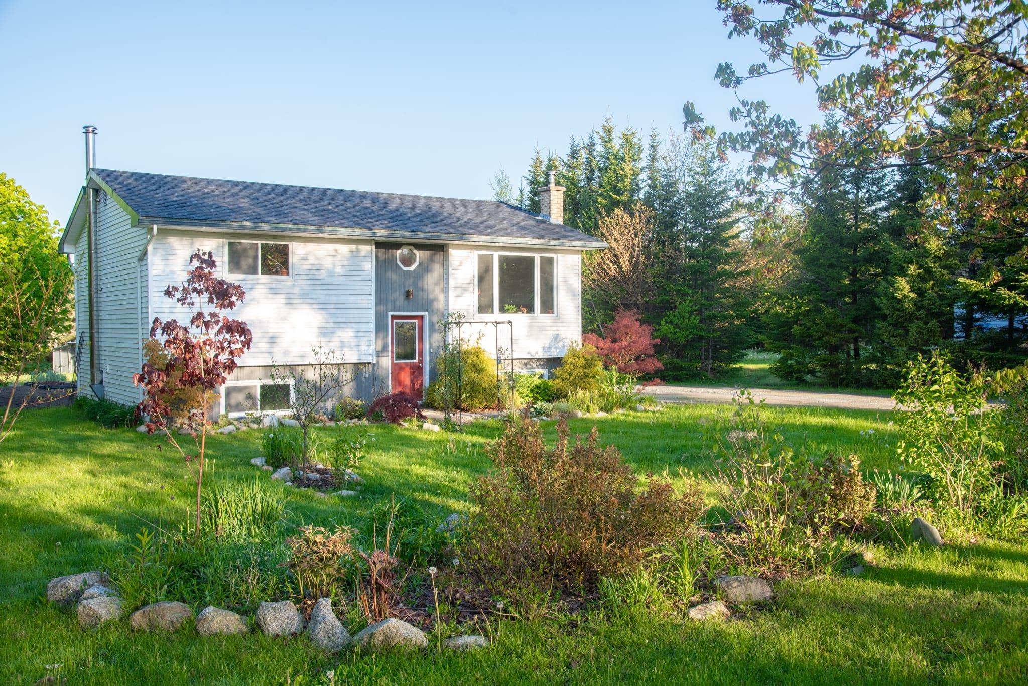 Thumbnail image for 42 David Allen Drive MLS<sup>®</sup> 202607536
