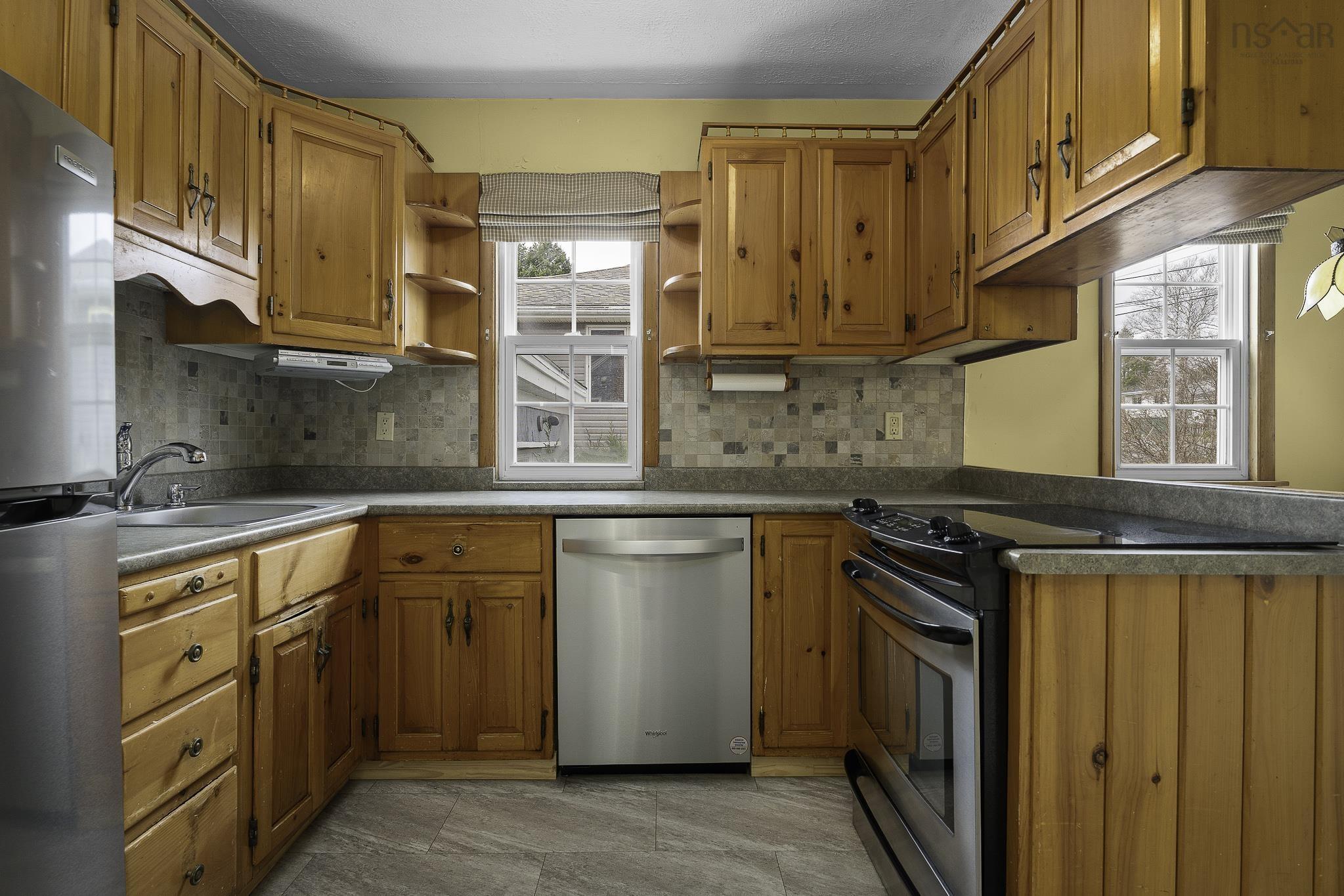 Thumbnail image for 50 Convoy Avenue MLS<sup>®</sup> 202607547