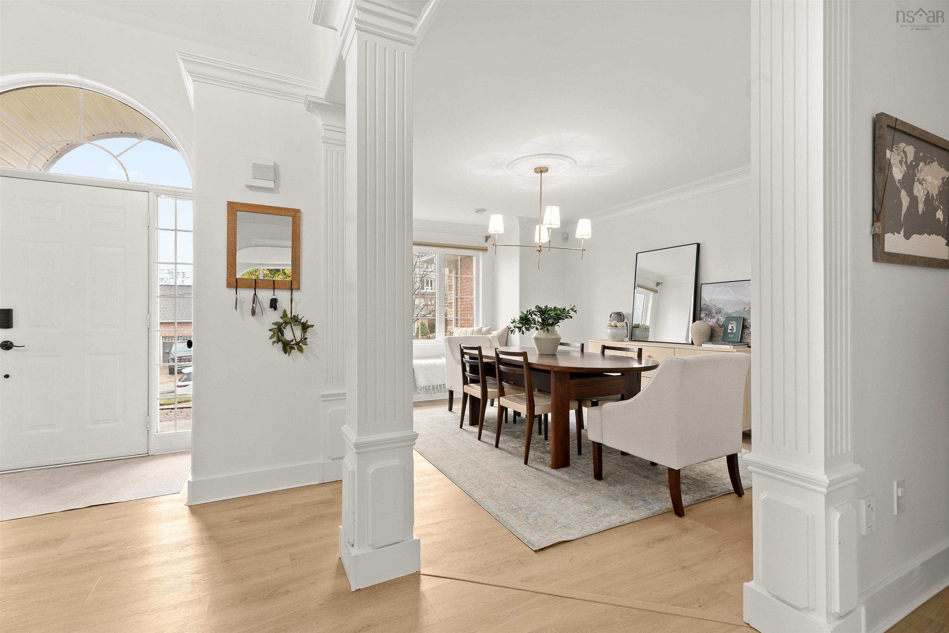 Thumbnail image for 149 Cresthaven Drive MLS<sup>®</sup> 202607567