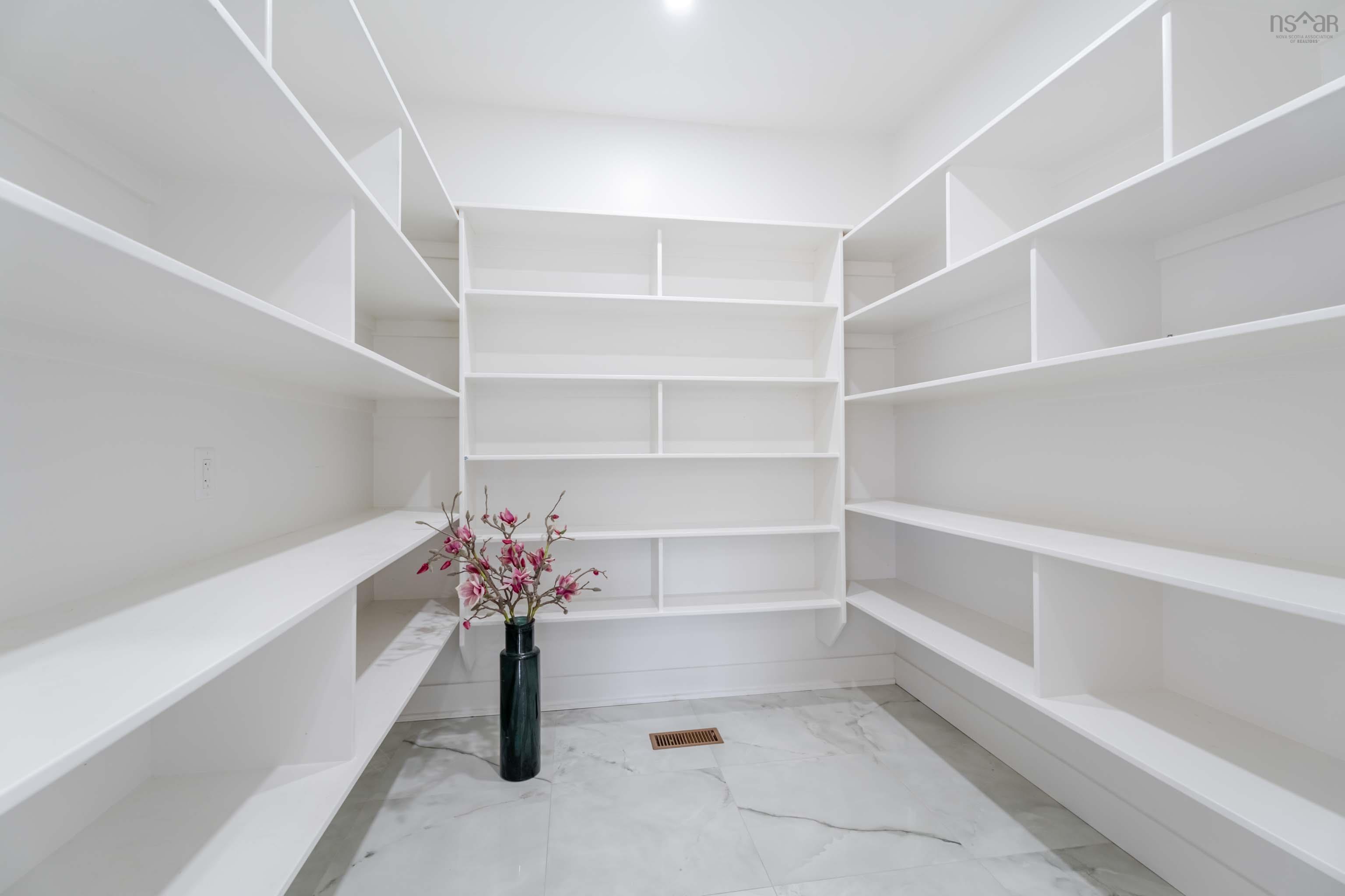 Main image for 92 Puncheon Way